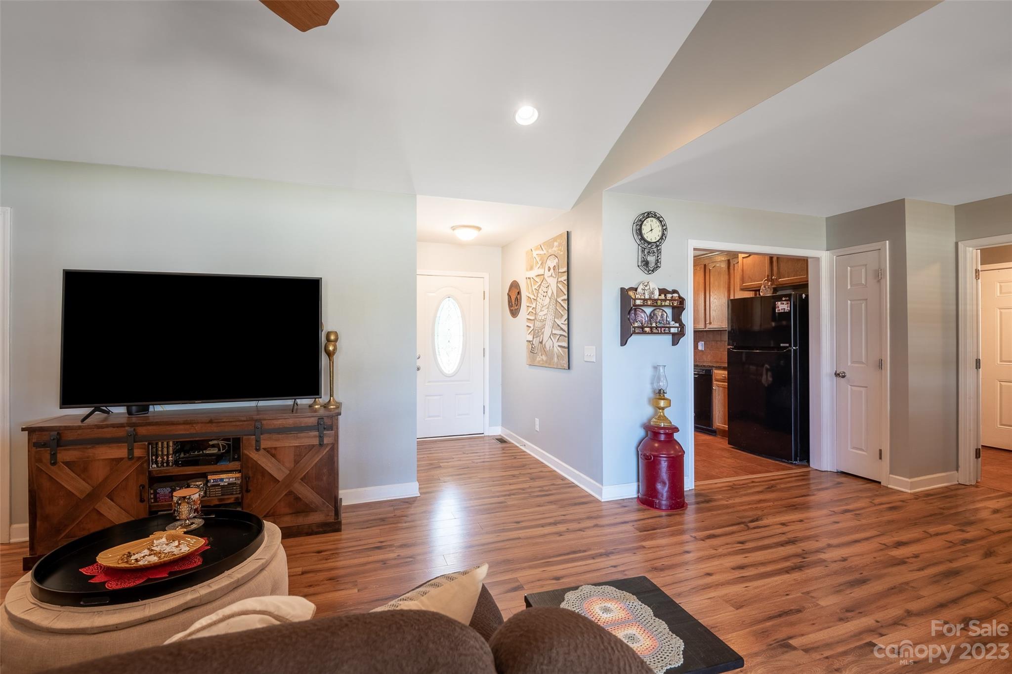 Lone Pine Meadows - Residential