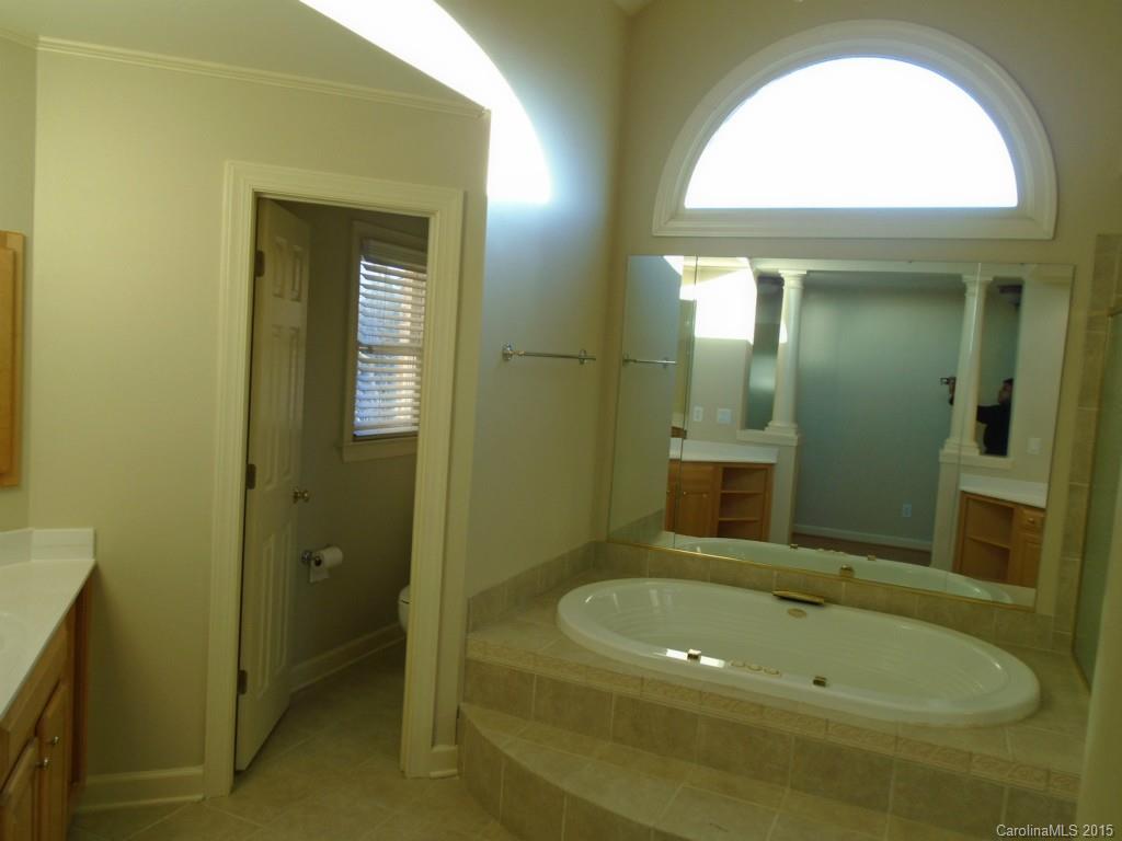 BridgeHampton - Residential Lease