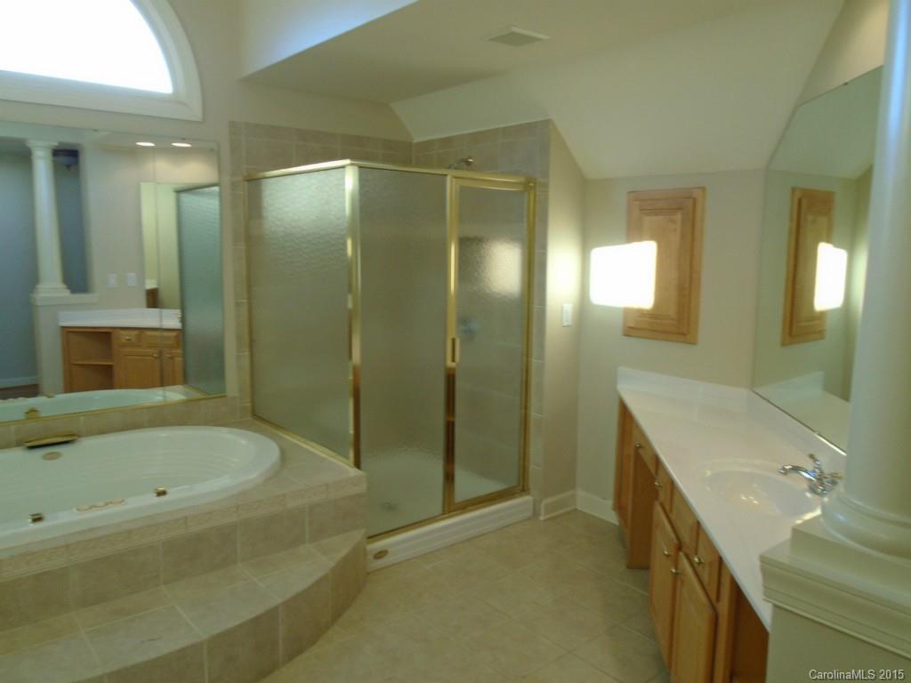 BridgeHampton - Residential Lease