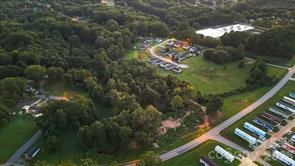 501 PROVIDENCE RD, GAFFNEY, SC 29341 - Image b9ec00f83e10b4bbeaed69c983e791dc/750552463