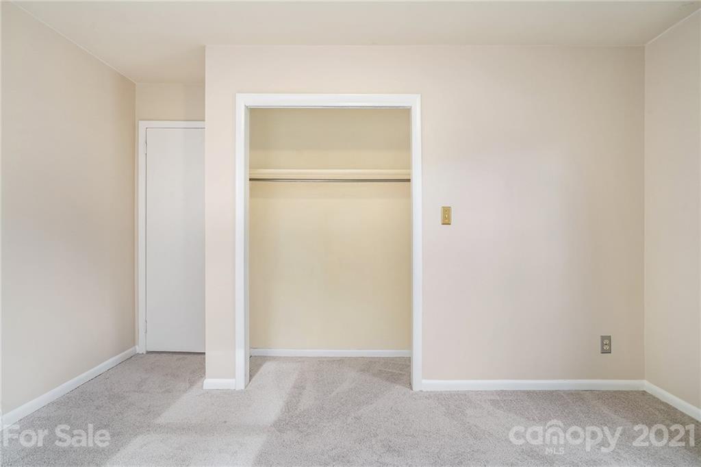 Pinecroft - Residential