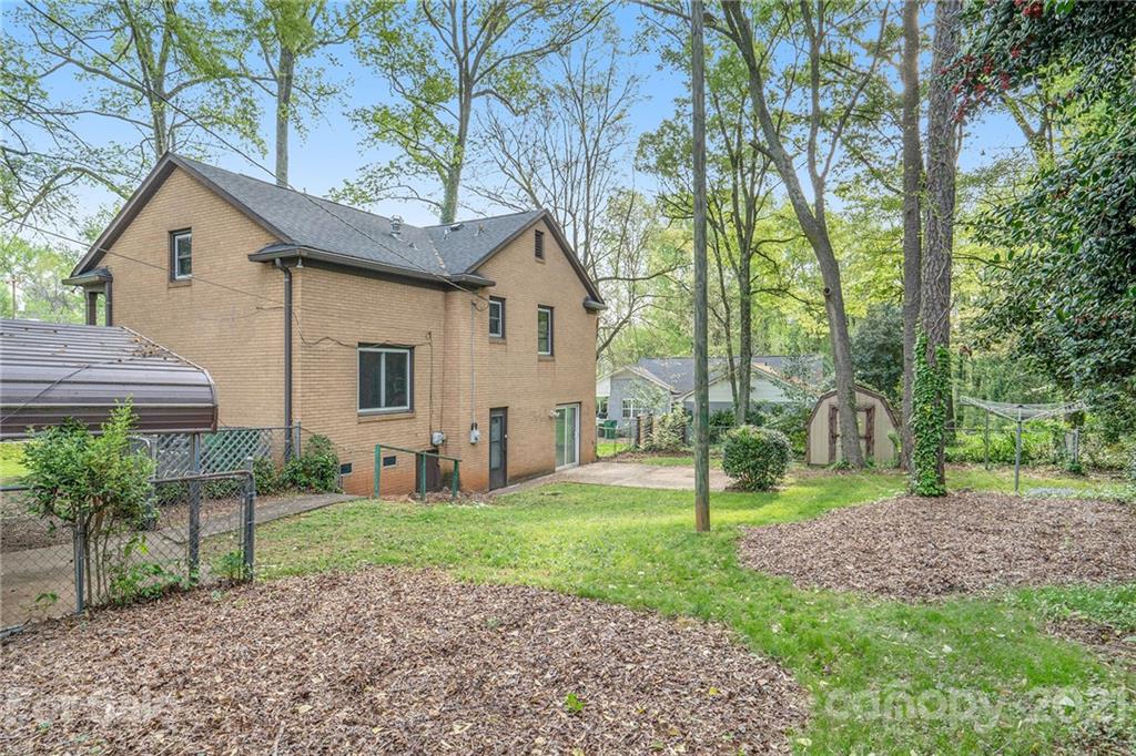 Pinecroft - Residential