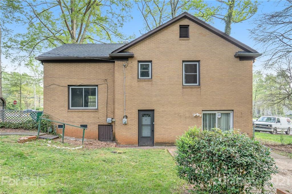 Pinecroft - Residential