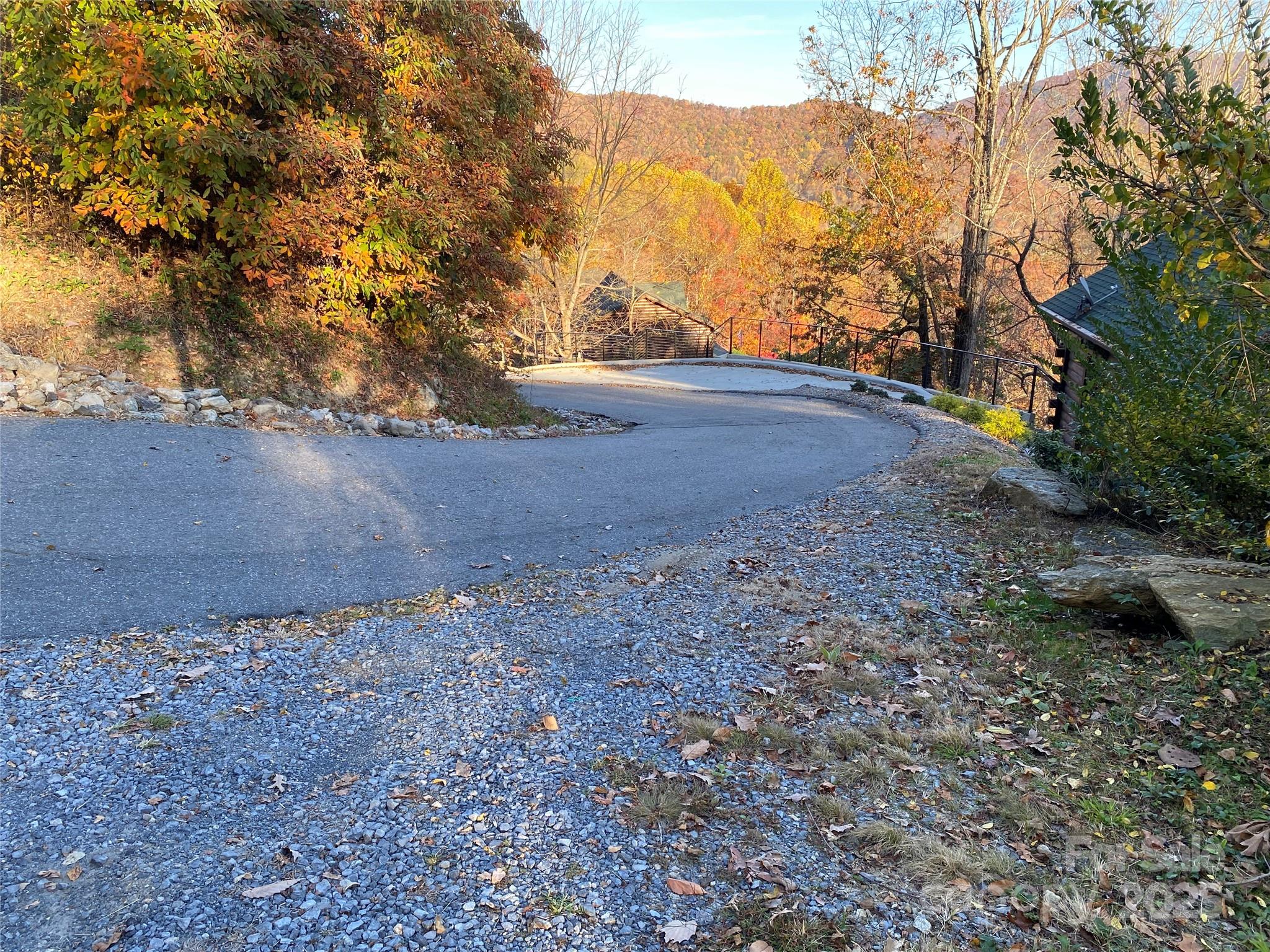 Black Bear Ridge - Land