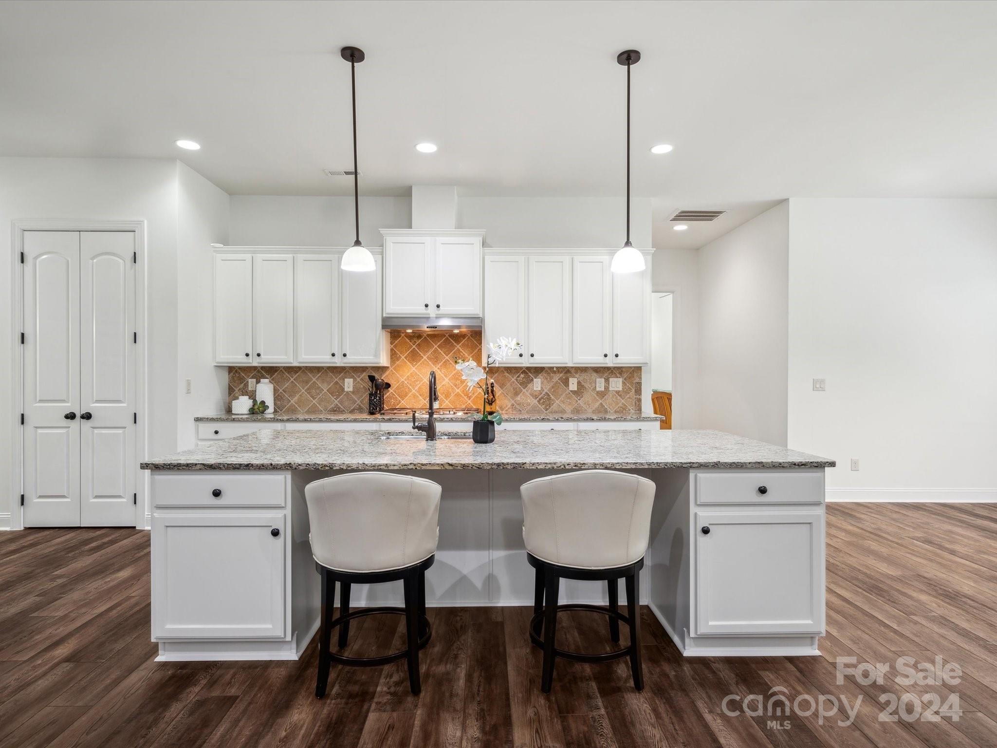 Barber Rock - Residential