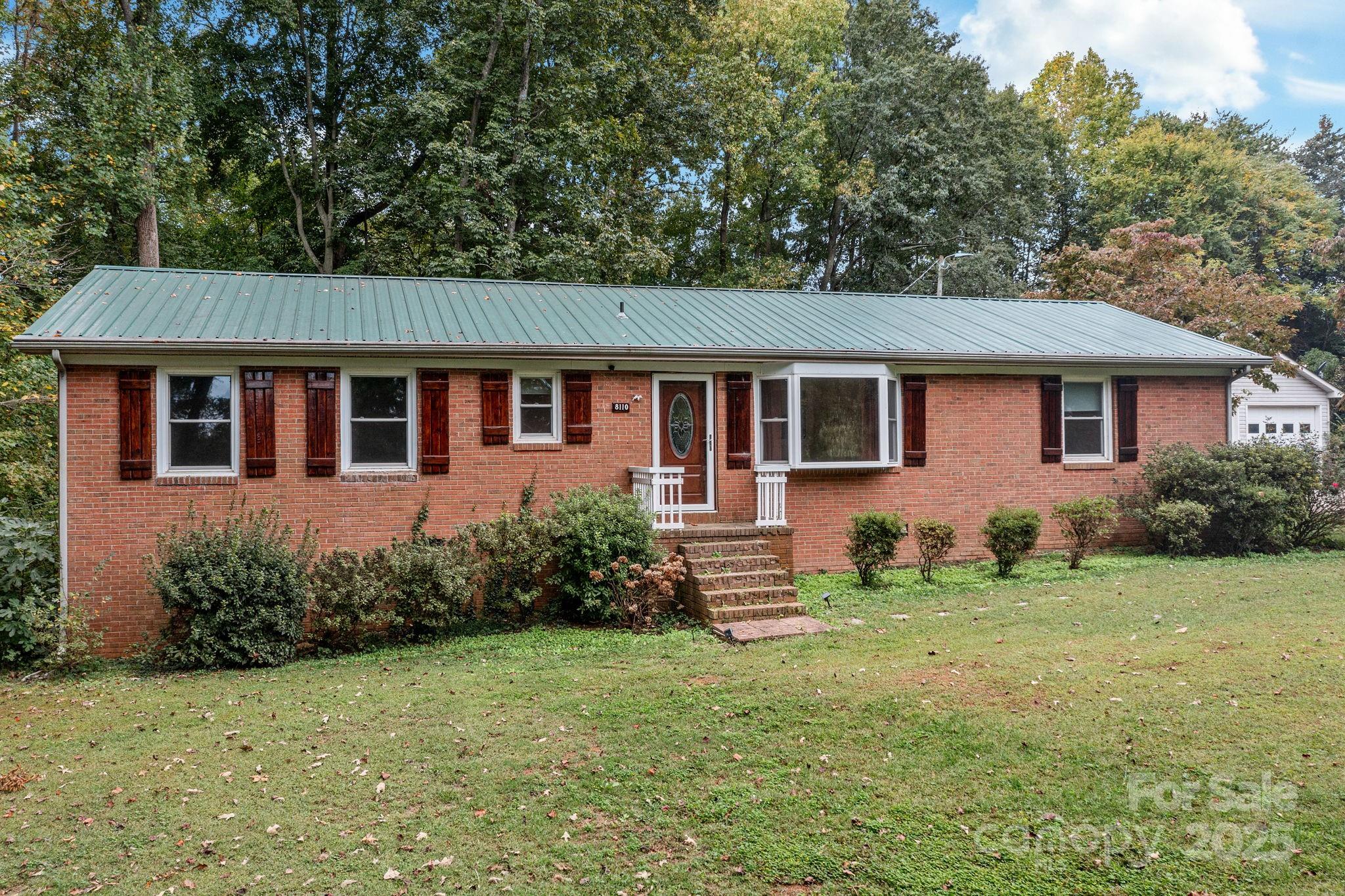 8110 Squirrel Hill Lane