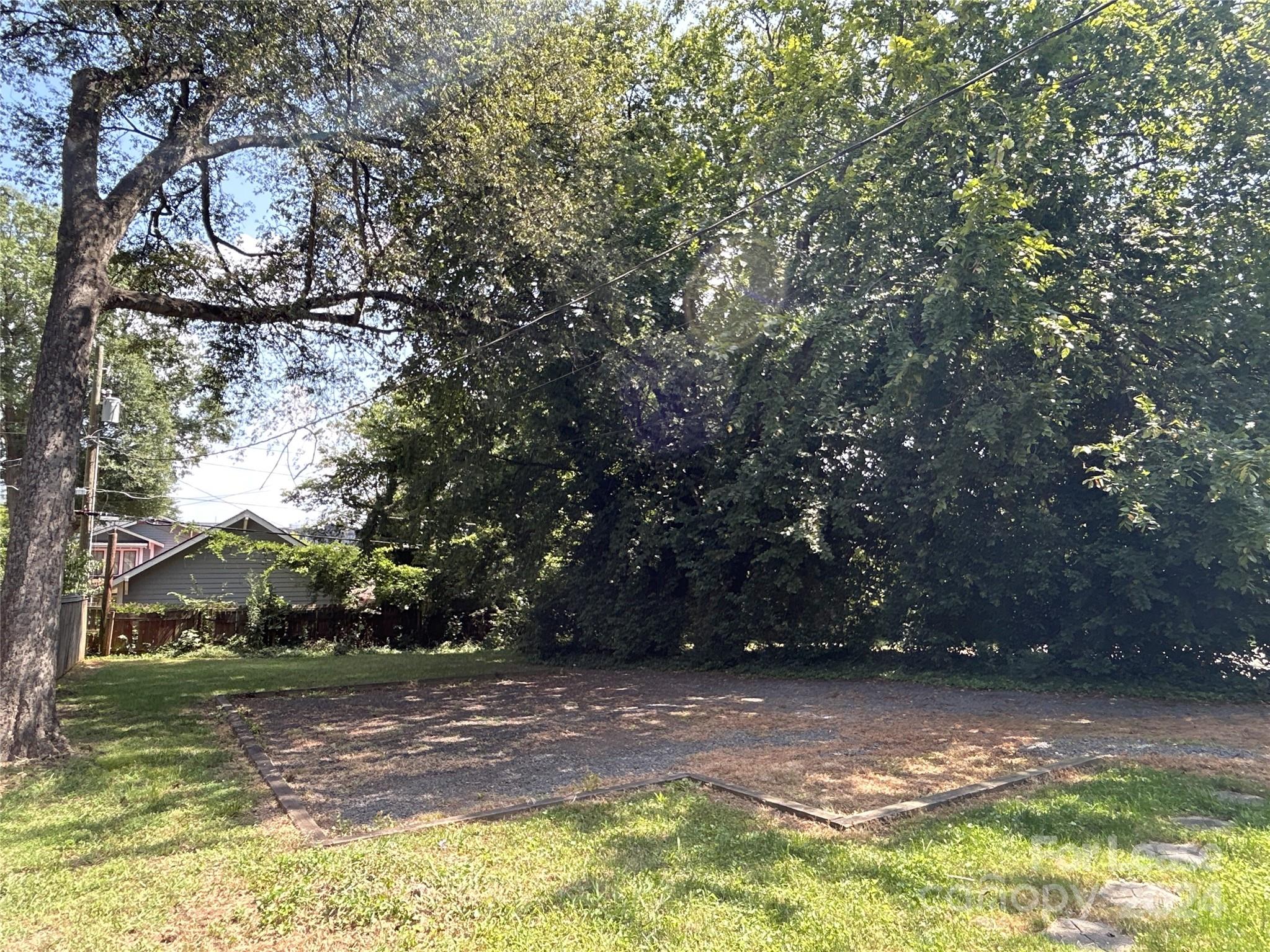 Wesley Heights - Residential Lease