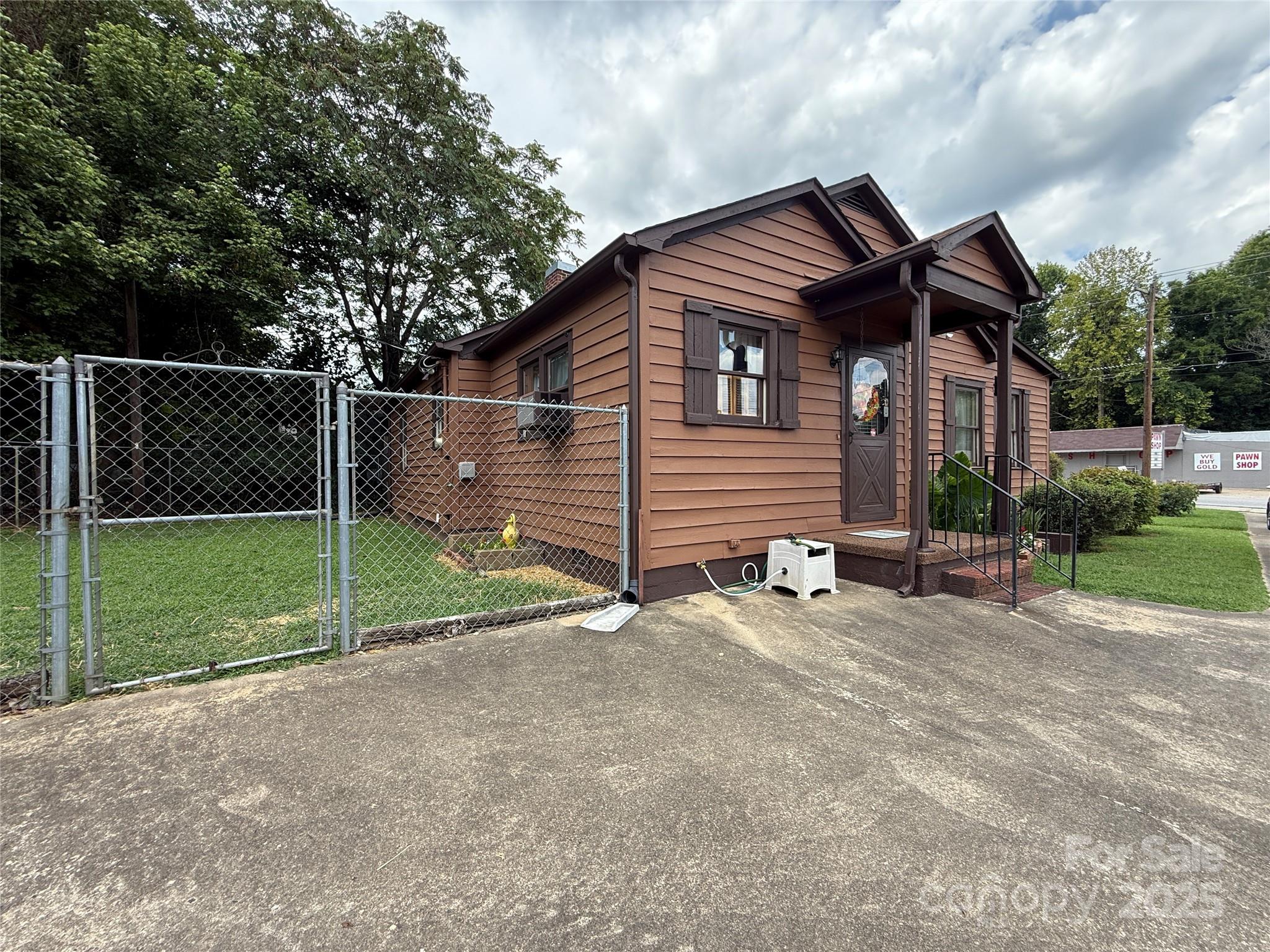1614 Norwood Street SW