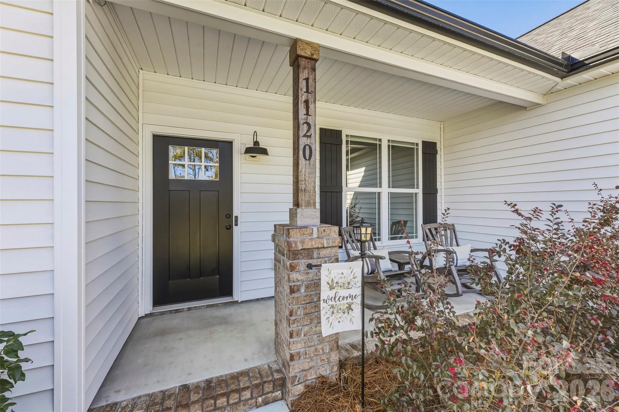 1120 E McGill Street