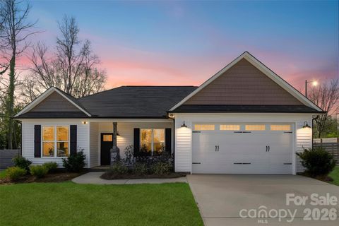 1120 E McGill Street Albemarle NC 28001