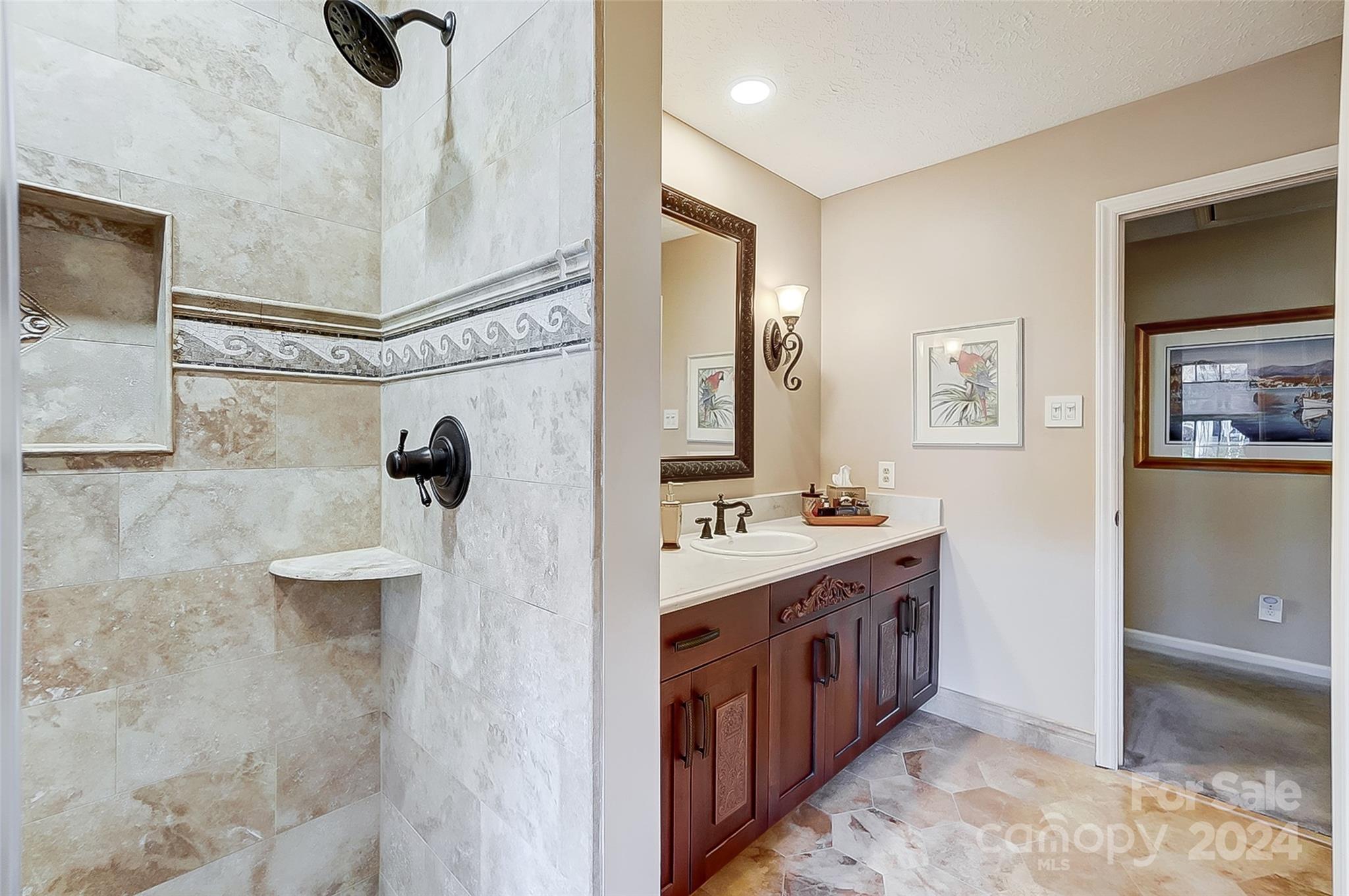 Tega Cay - Residential