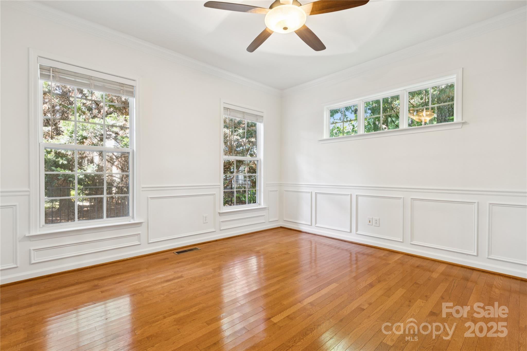 1627 Scotch Pine Lane
