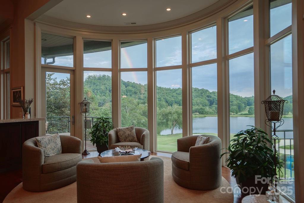 Cliffs Valley - Residential