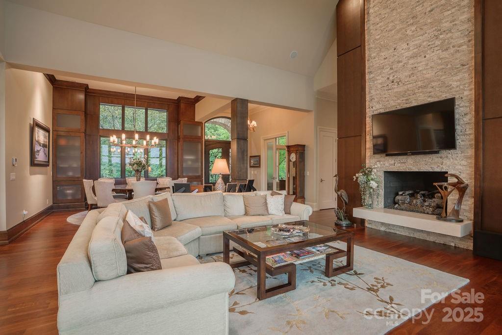 Cliffs Valley - Residential