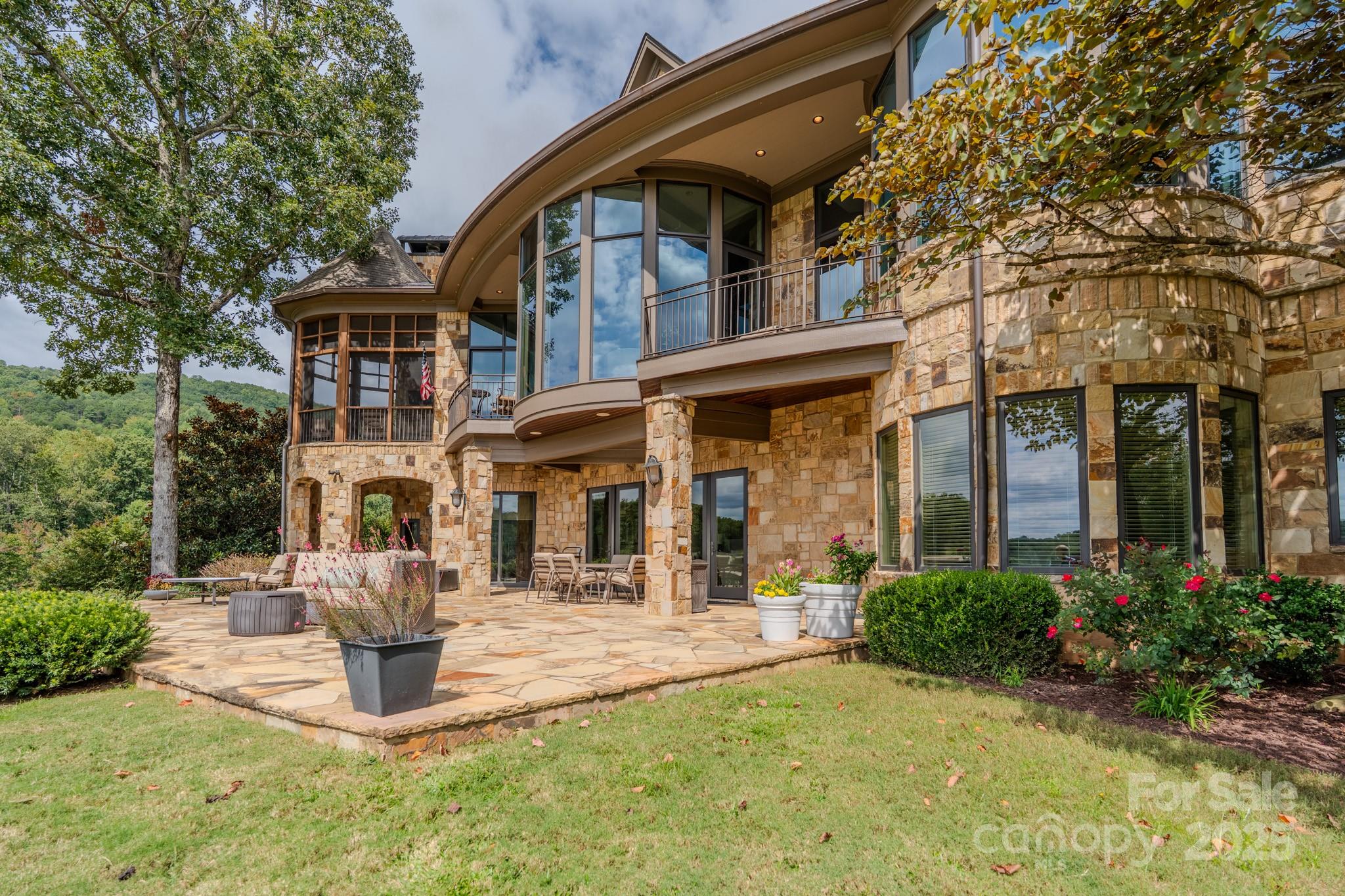 Cliffs Valley - Residential