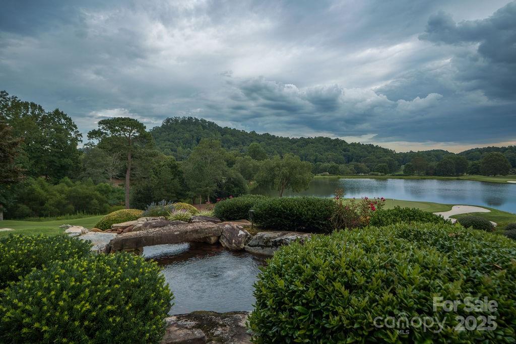 Cliffs Valley - Residential