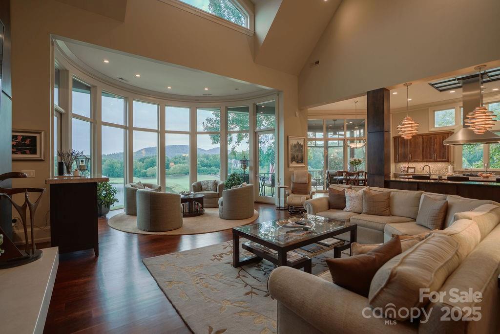 Cliffs Valley - Residential