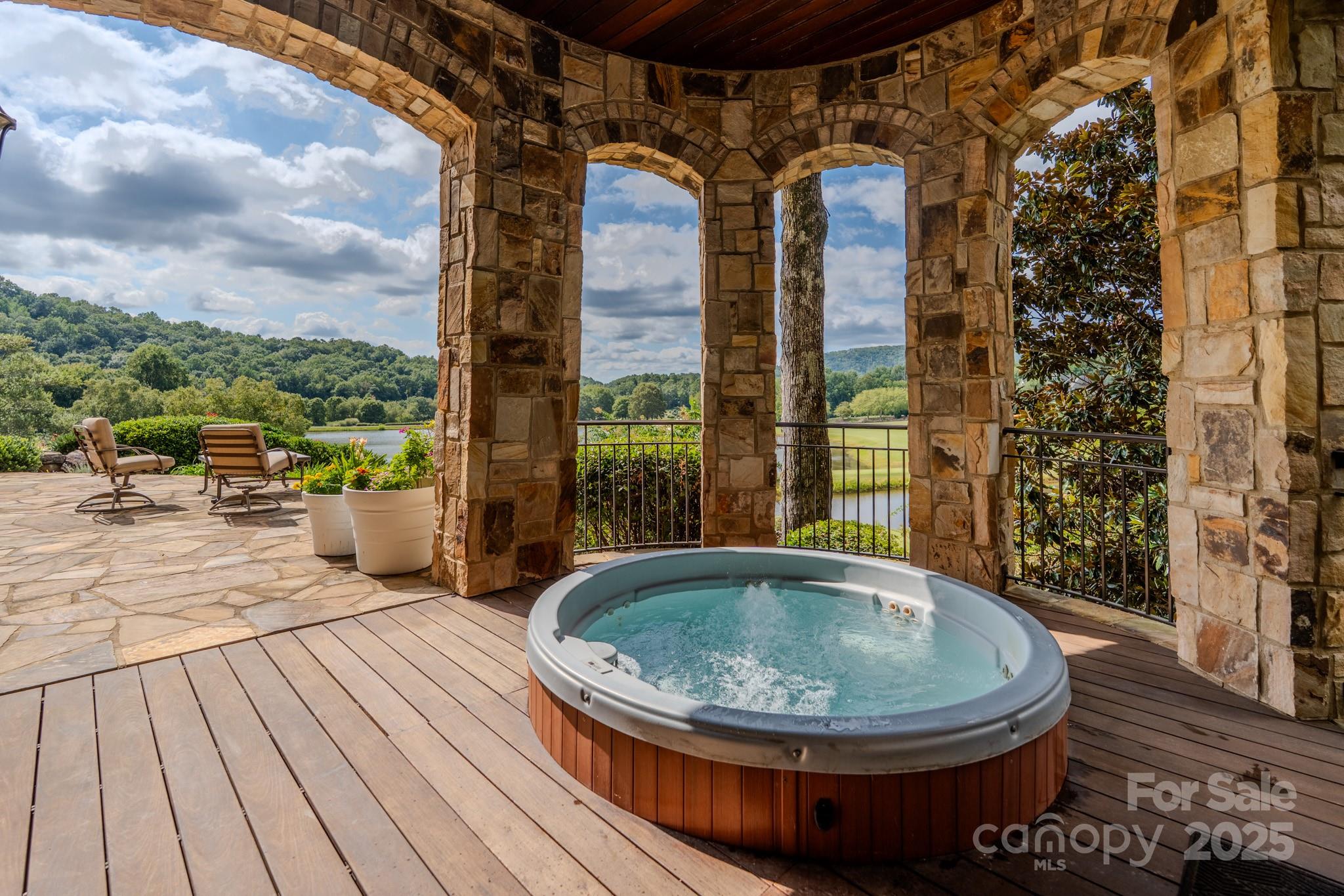 Cliffs Valley - Residential