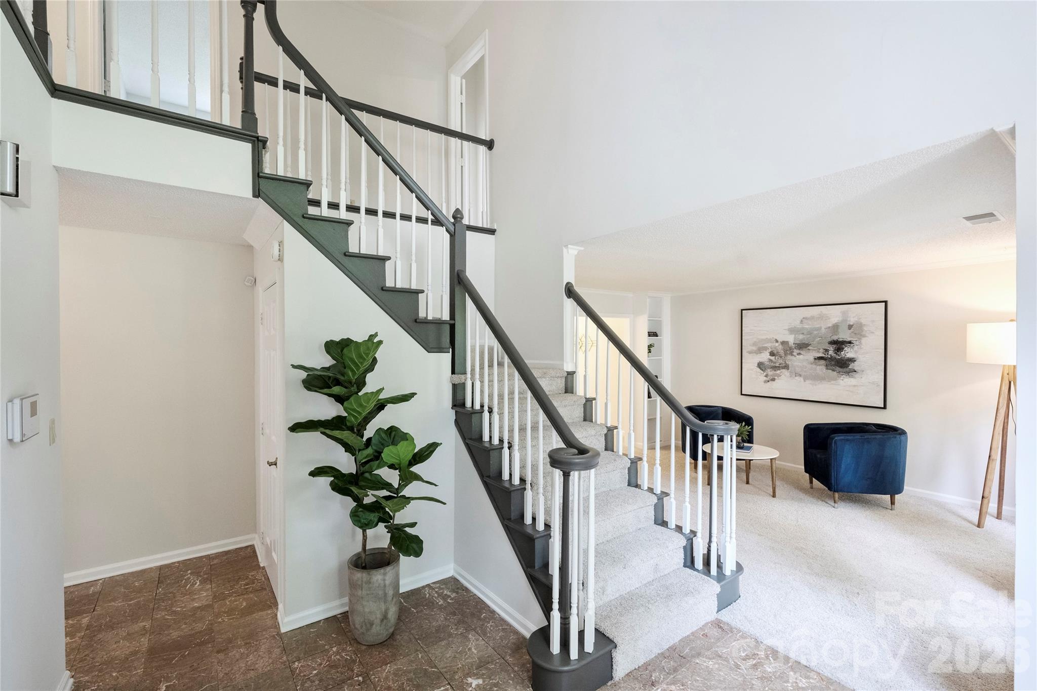 7224 Canyon Drive