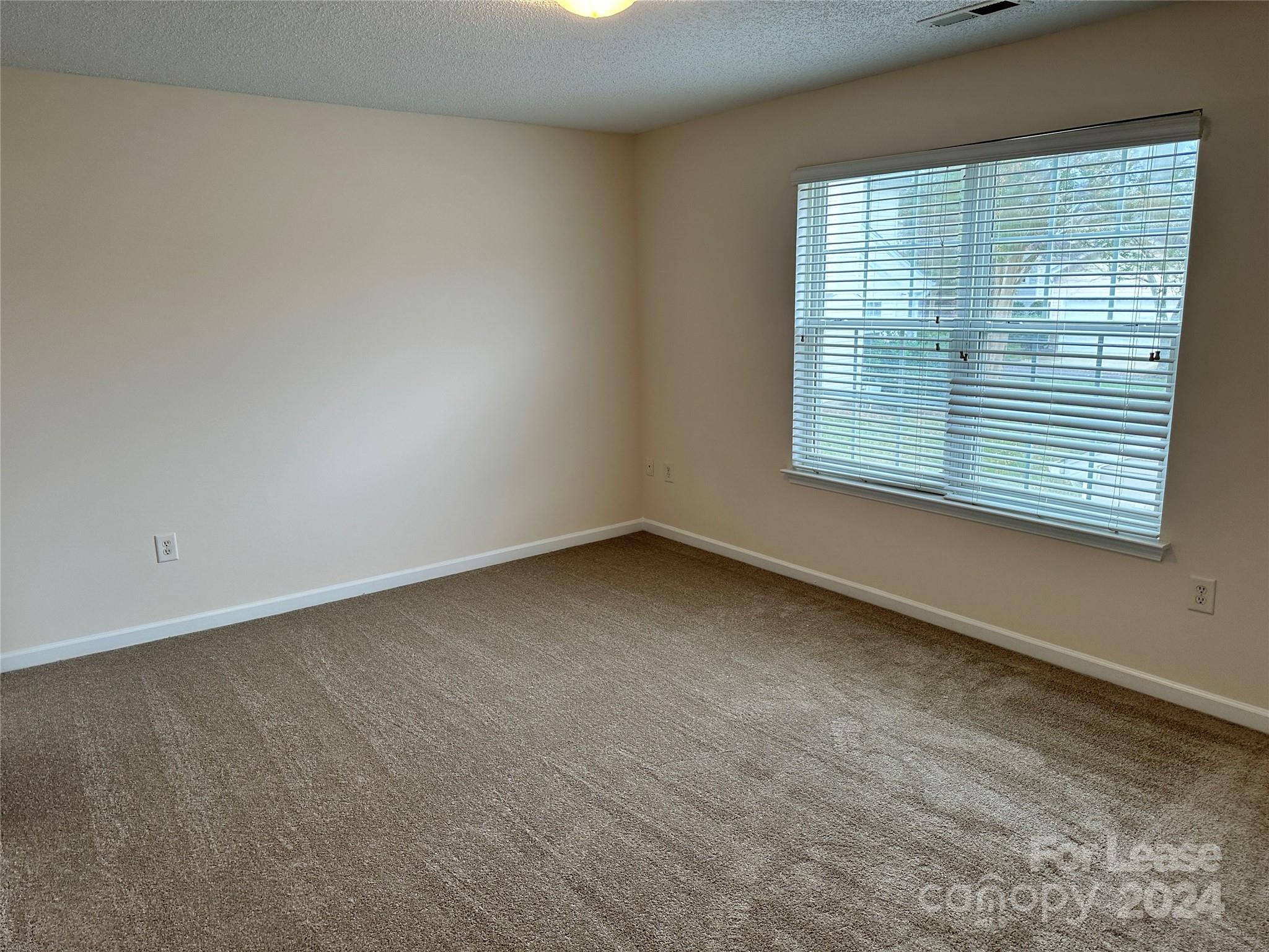 Highland Creek - Residential Lease