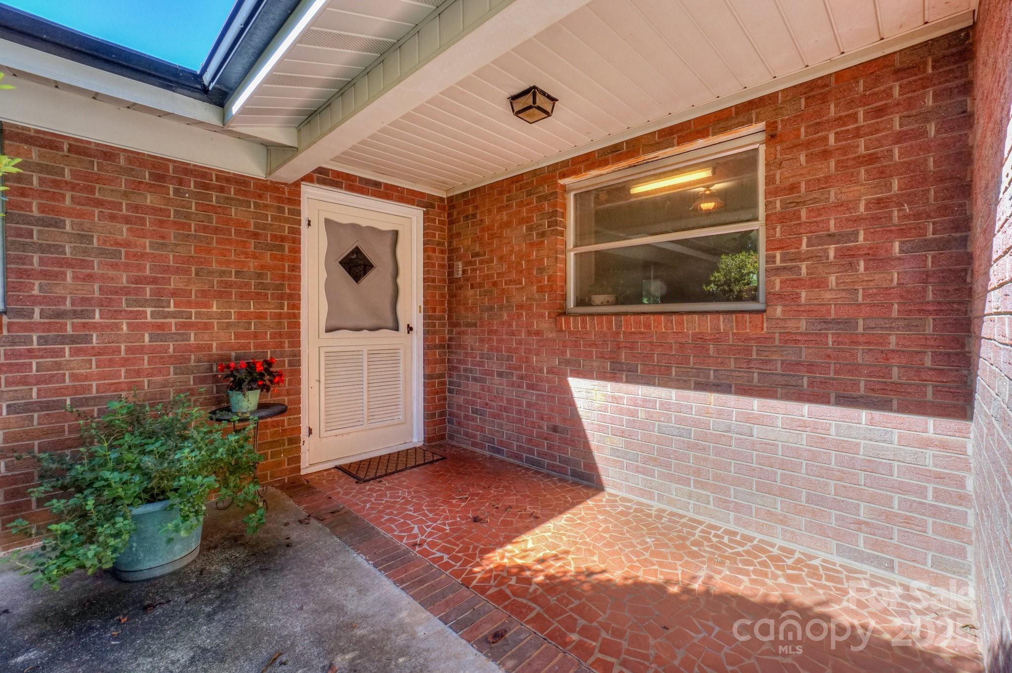 165 Fieldstone Farm Drive