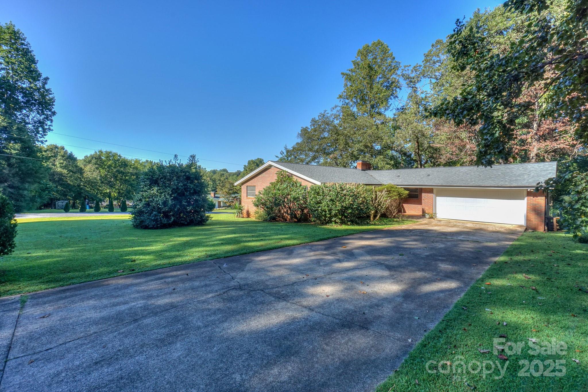 165 Fieldstone Farm Drive