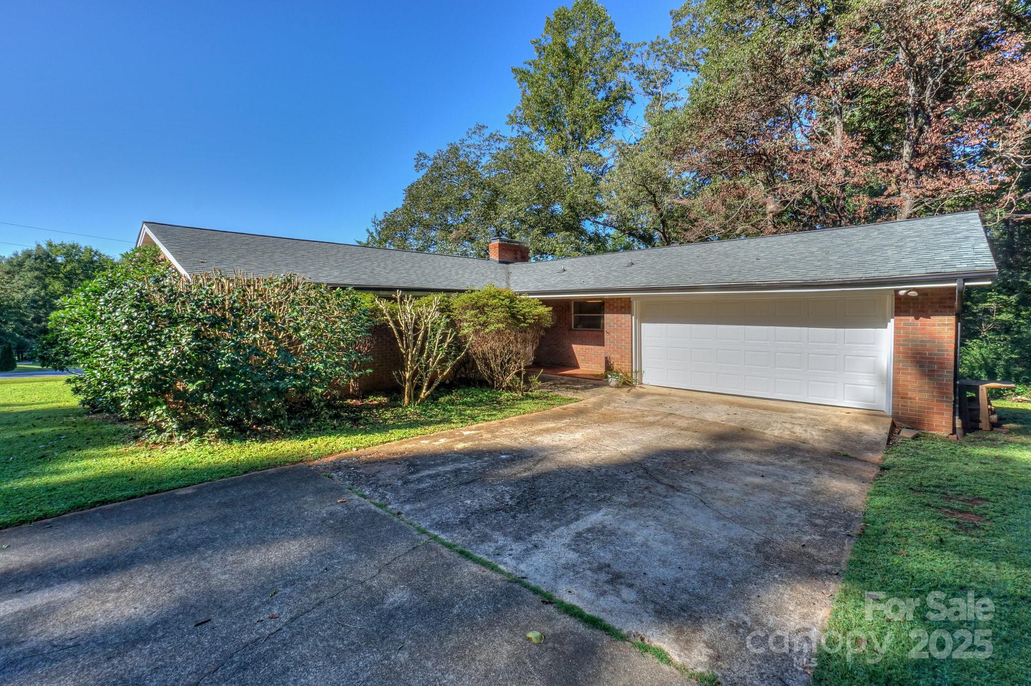 165 Fieldstone Farm Drive