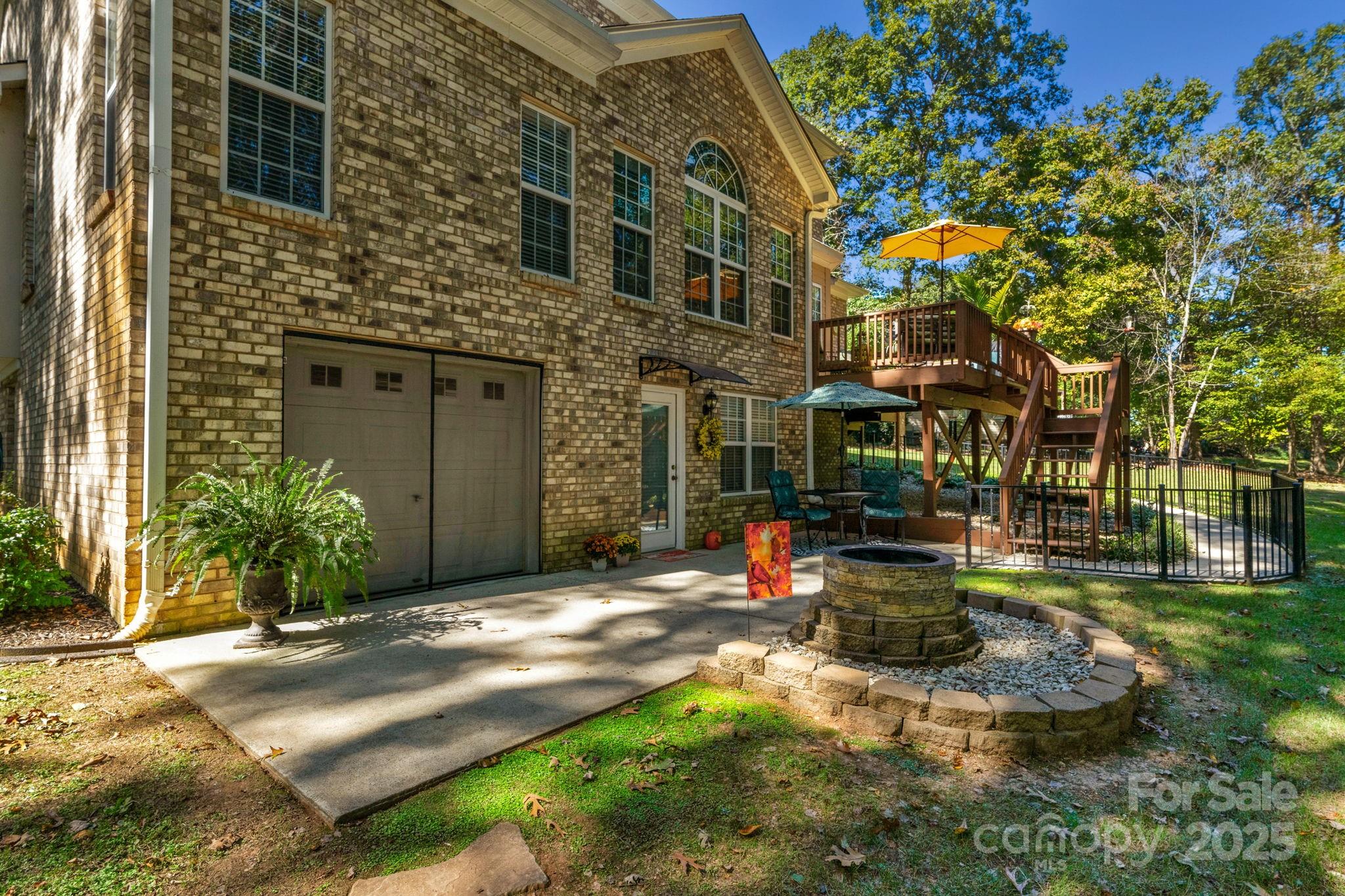 Vanderburg Estates - Residential