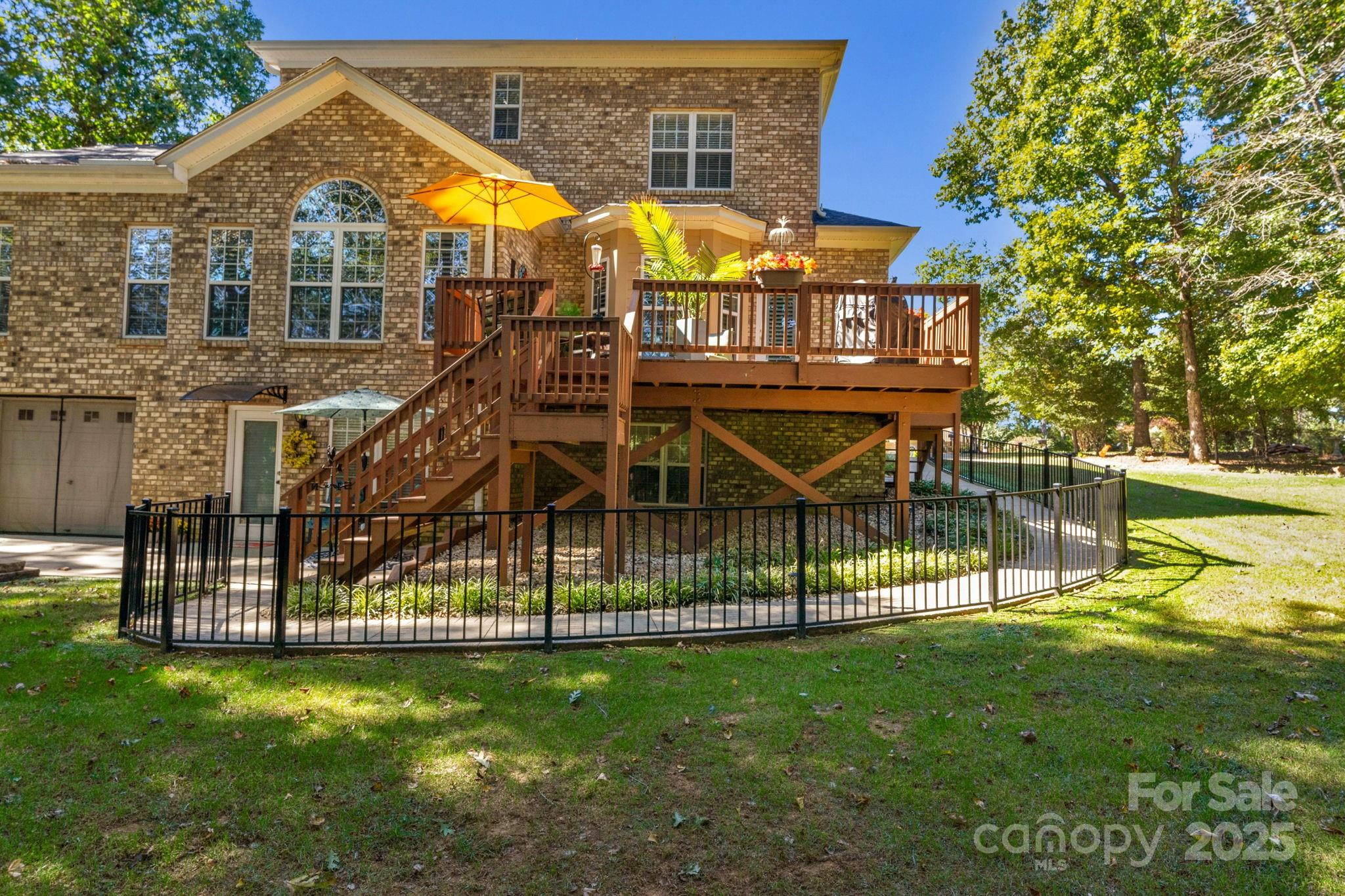 Vanderburg Estates - Residential