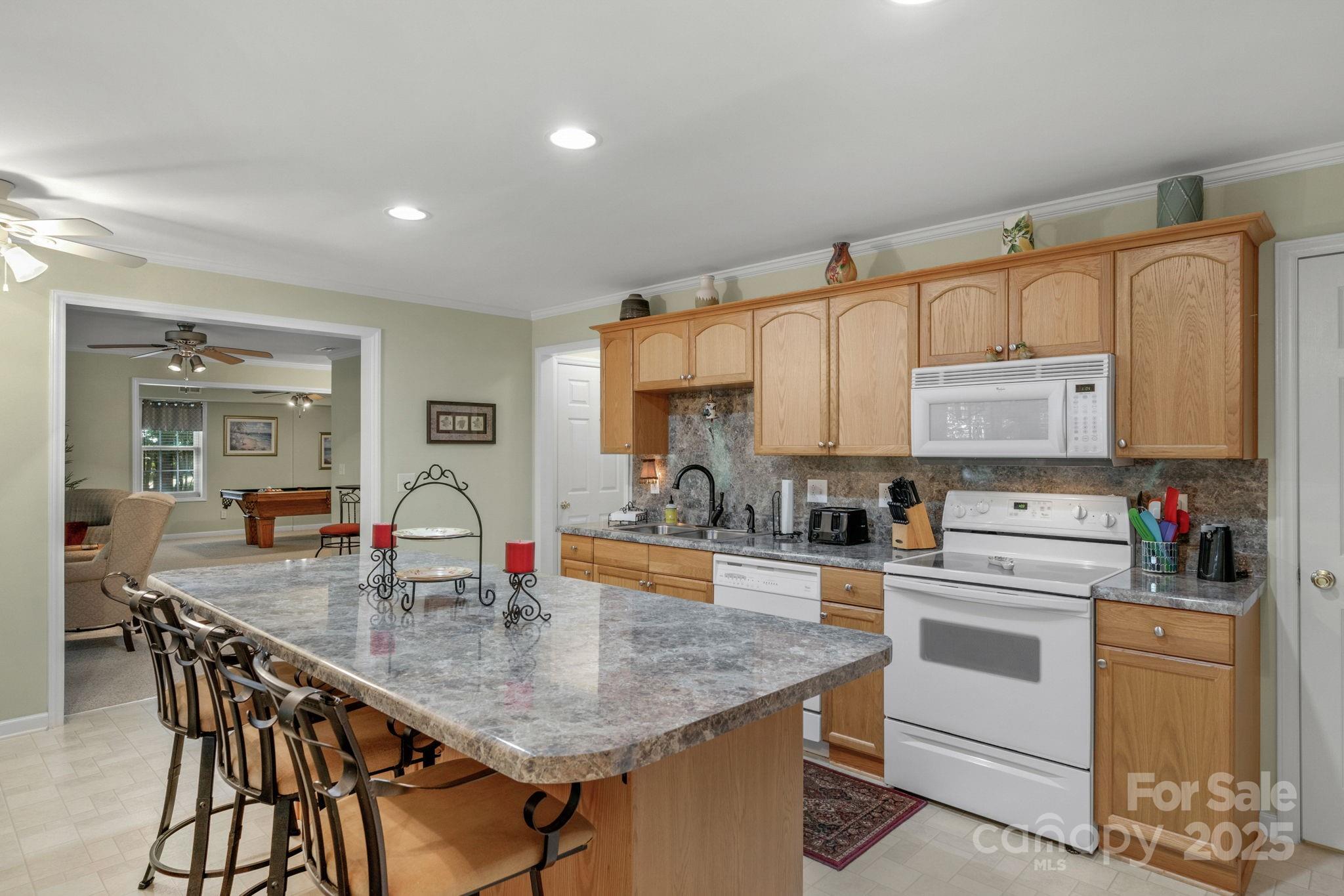 Vanderburg Estates - Residential