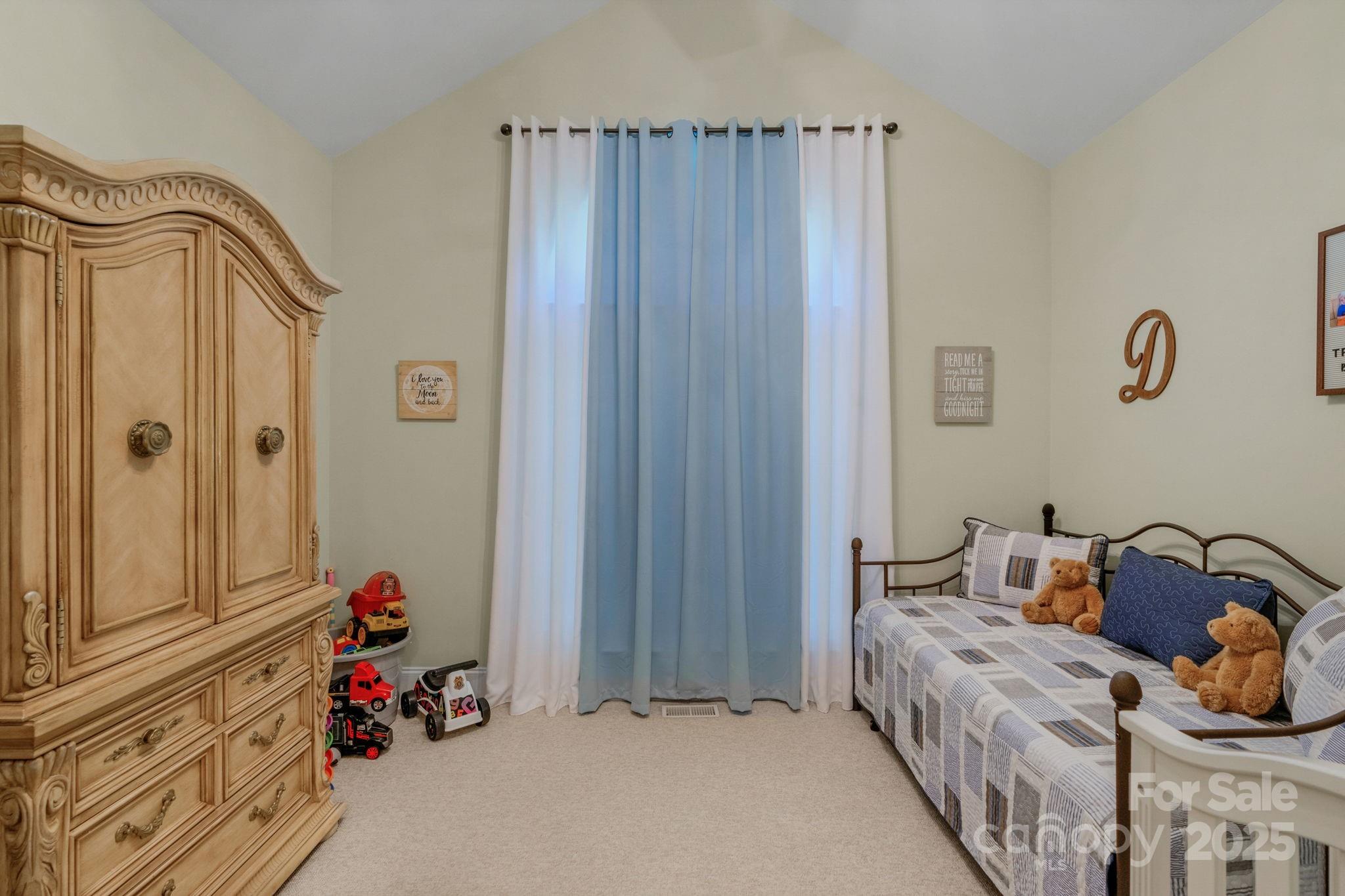 Vanderburg Estates - Residential