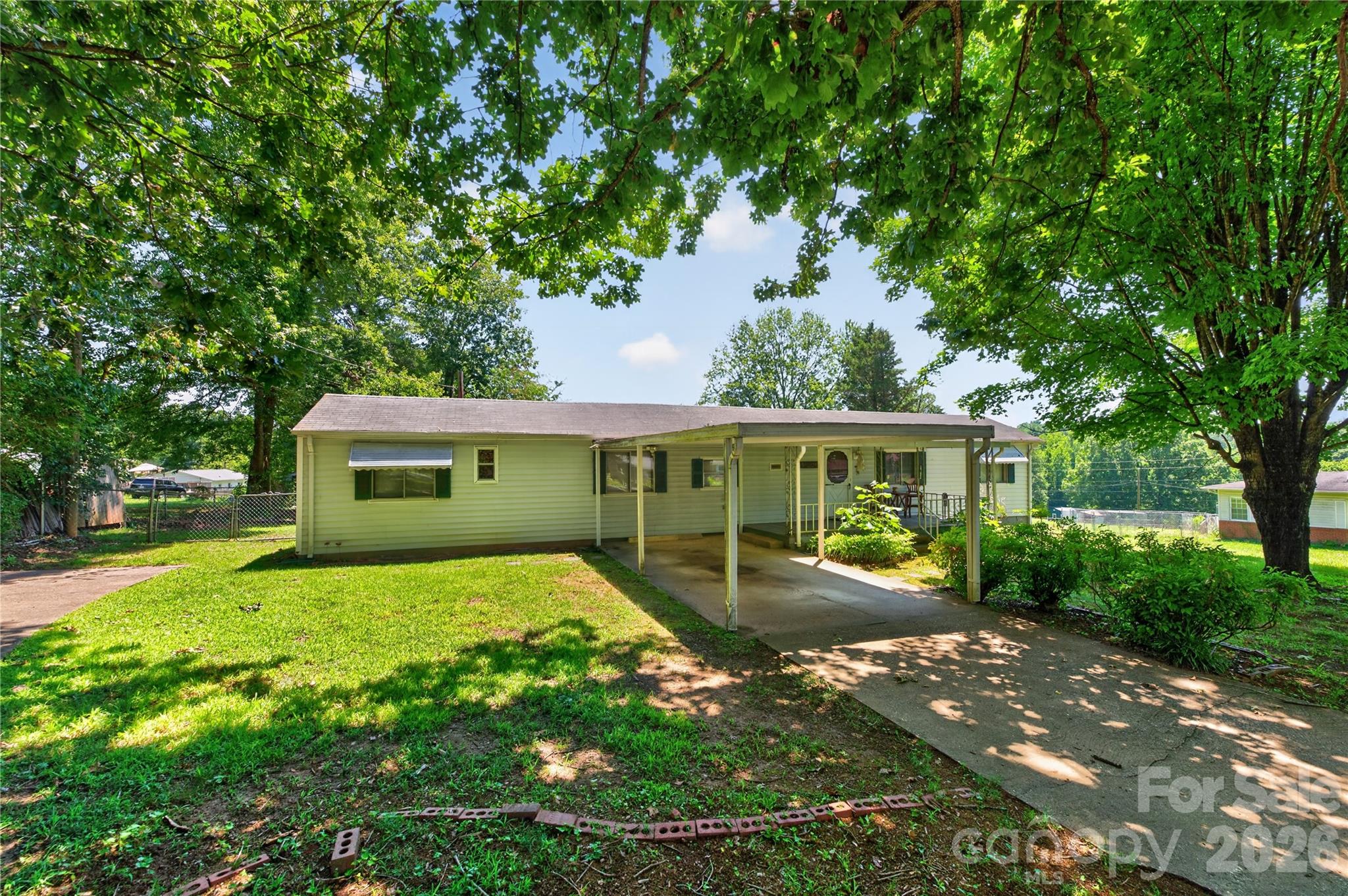2753 Fairwood Drive