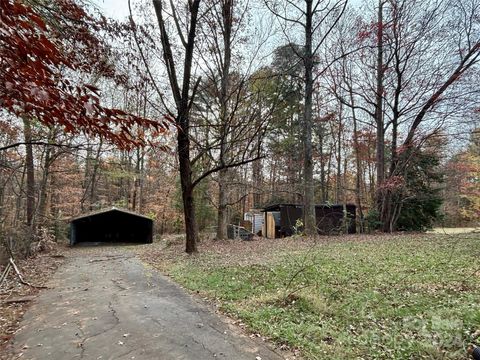 A home in Hickory