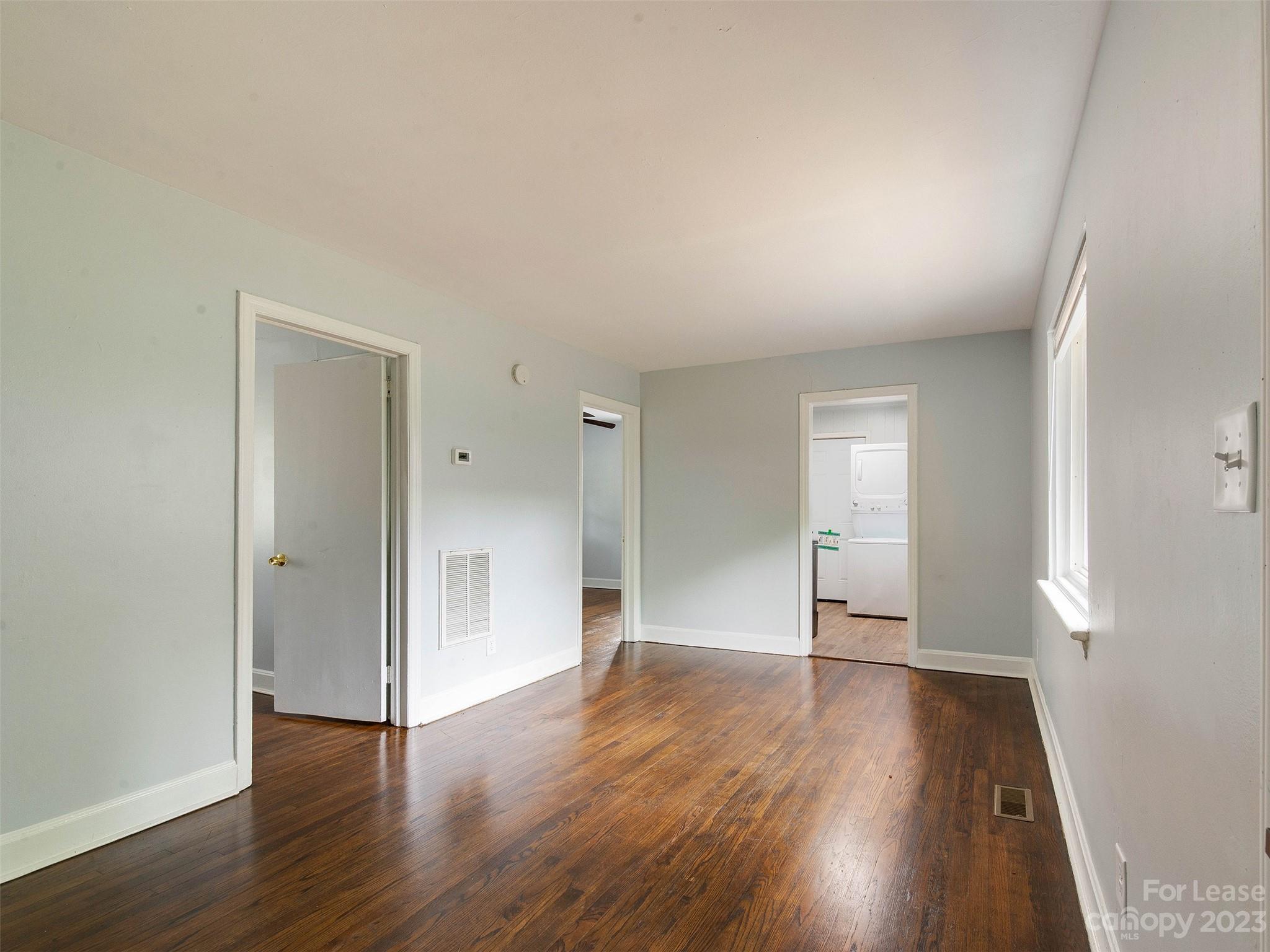 Plaza - Residential Lease