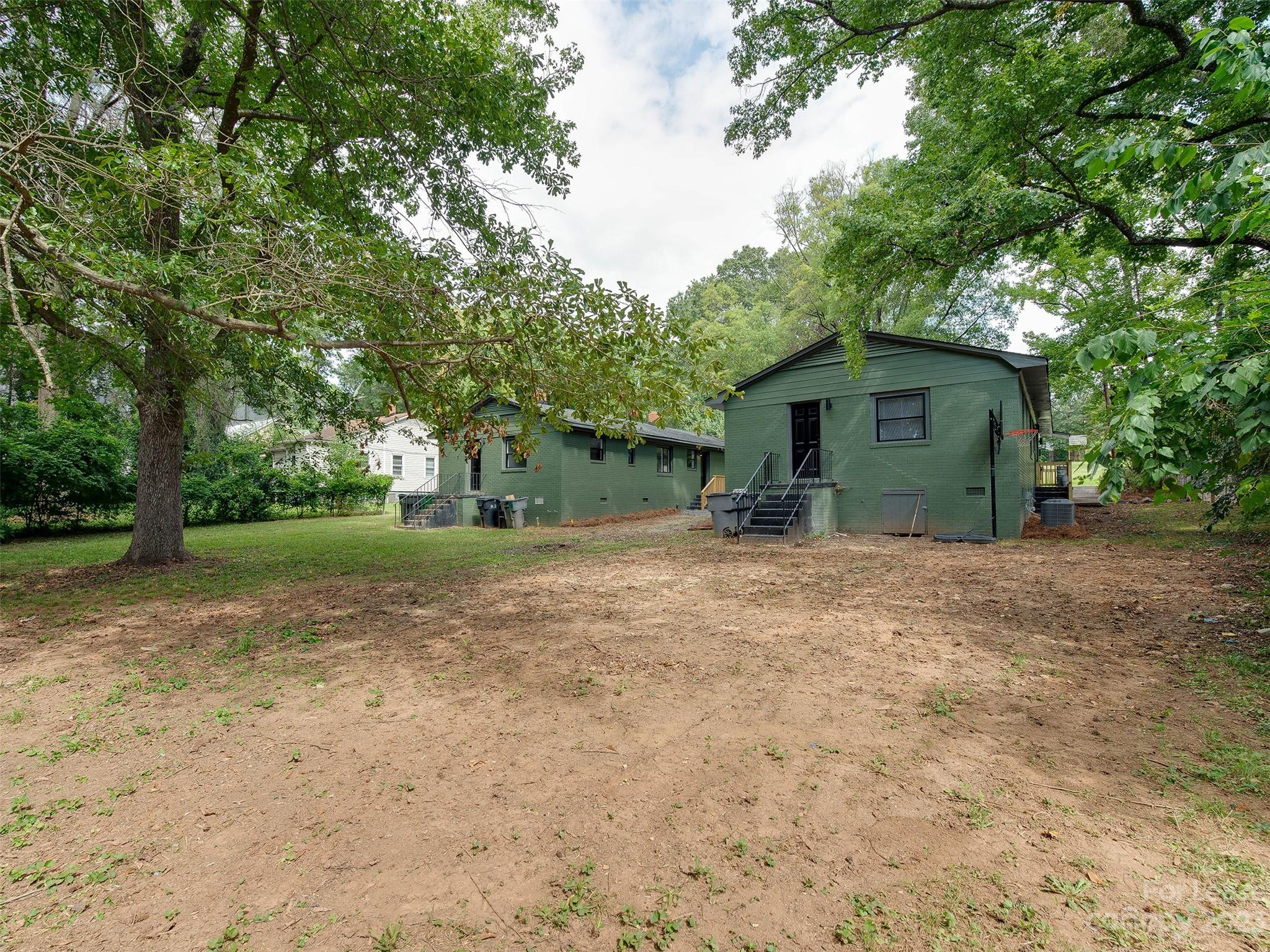 Plaza - Residential Lease