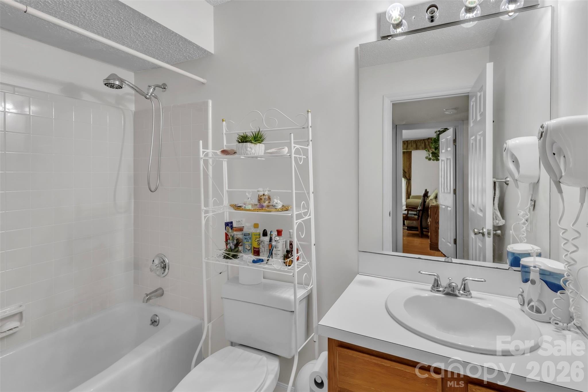 Harris Lake - Residential