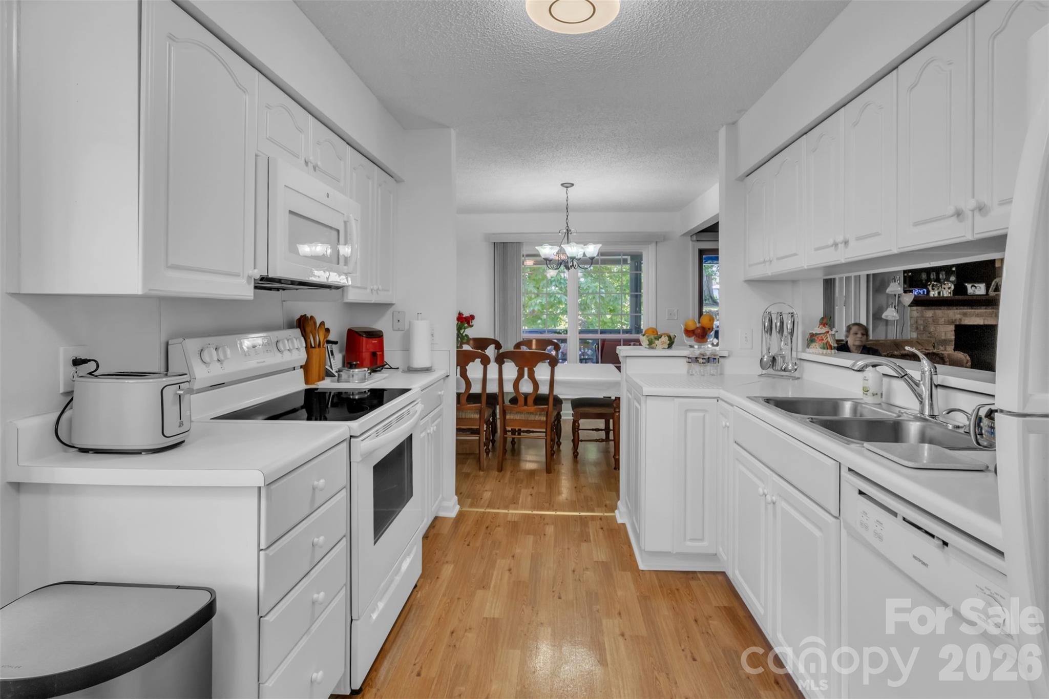 Harris Lake - Residential