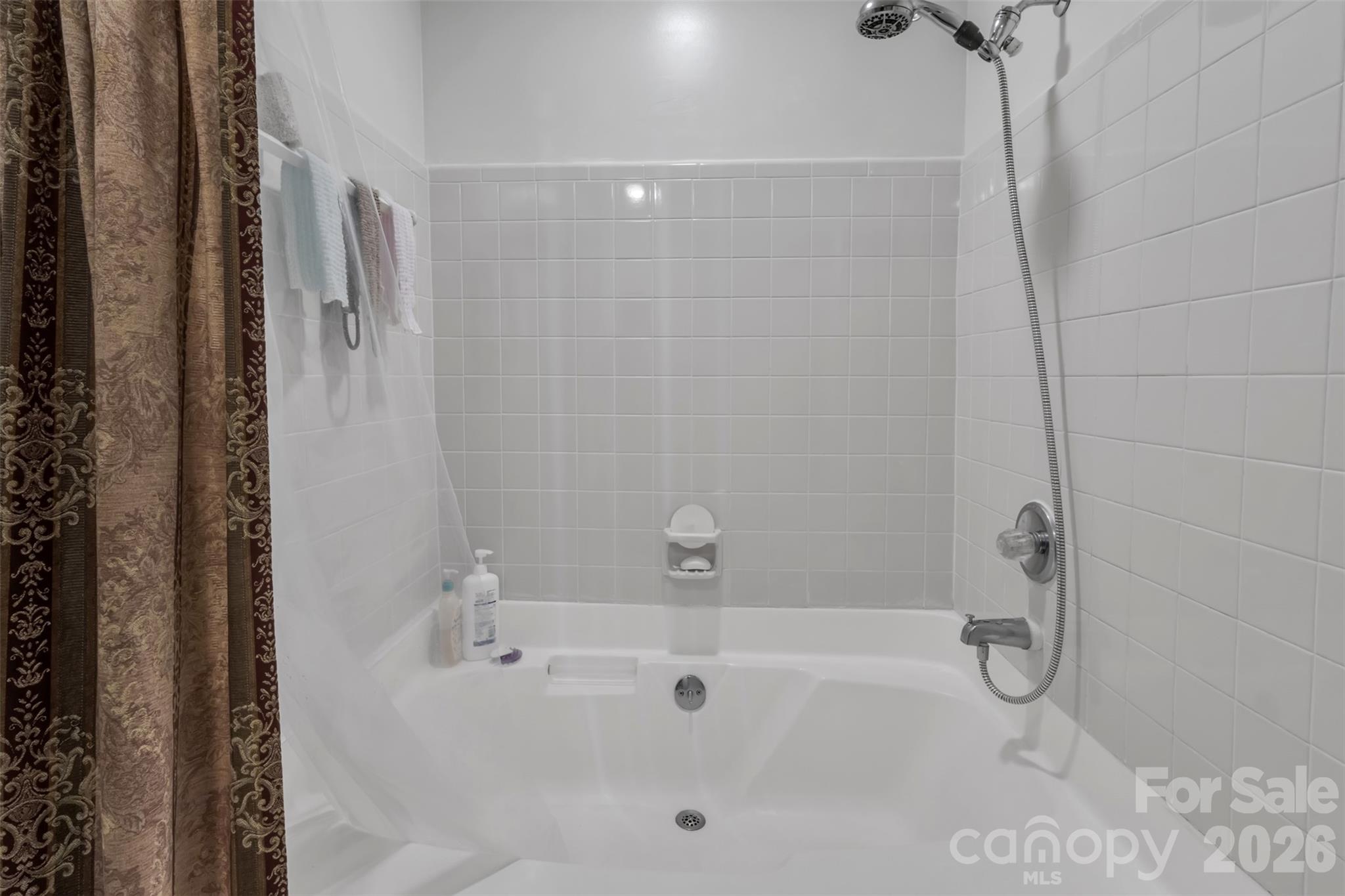 Harris Lake - Residential