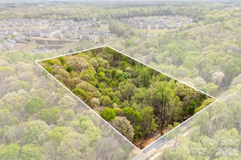 Photo of 10601 Wildlife Road, Charlotte, NC 28278 (MLS # 4424107)