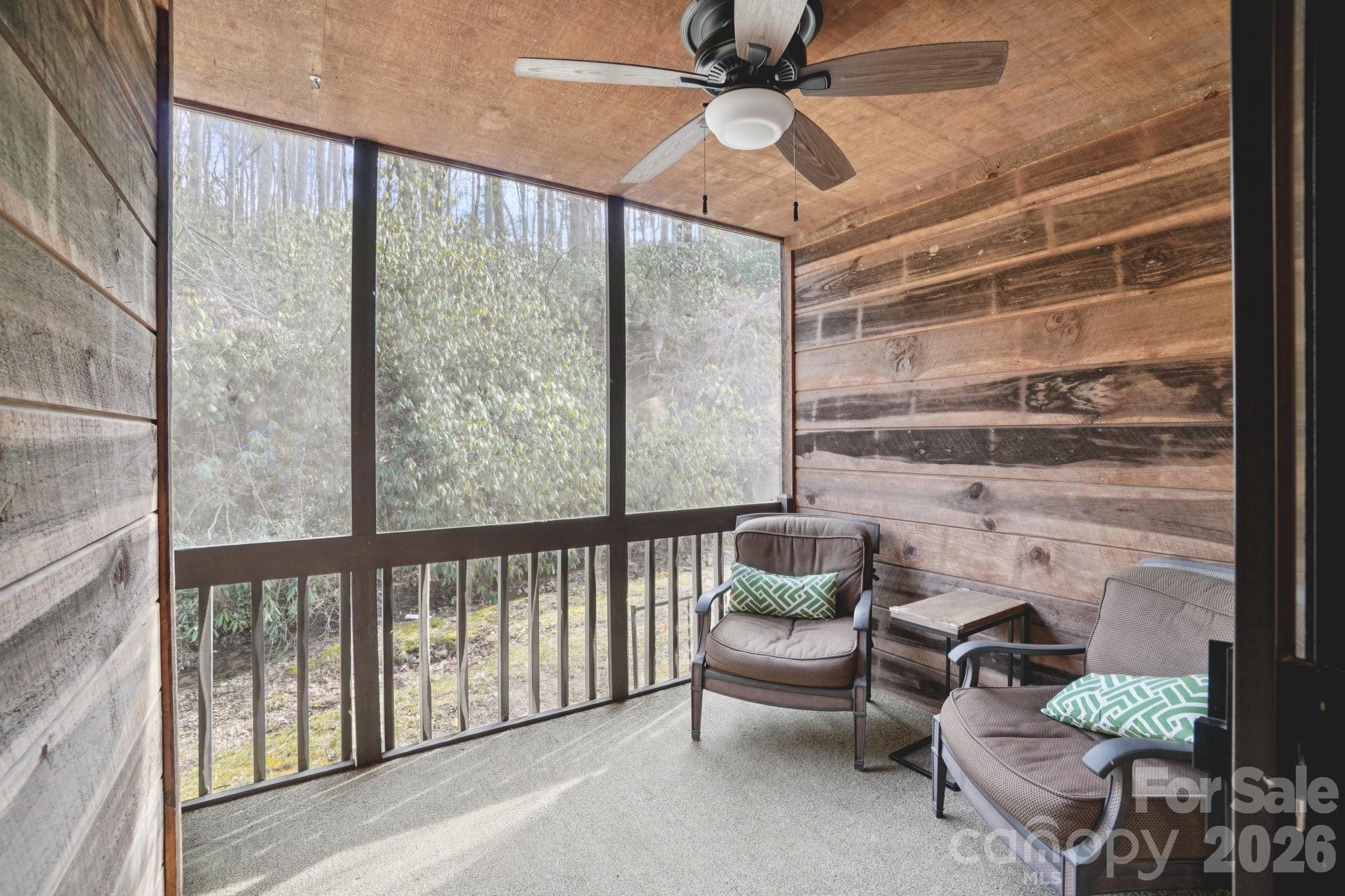 Laurel Park Villas - Residential