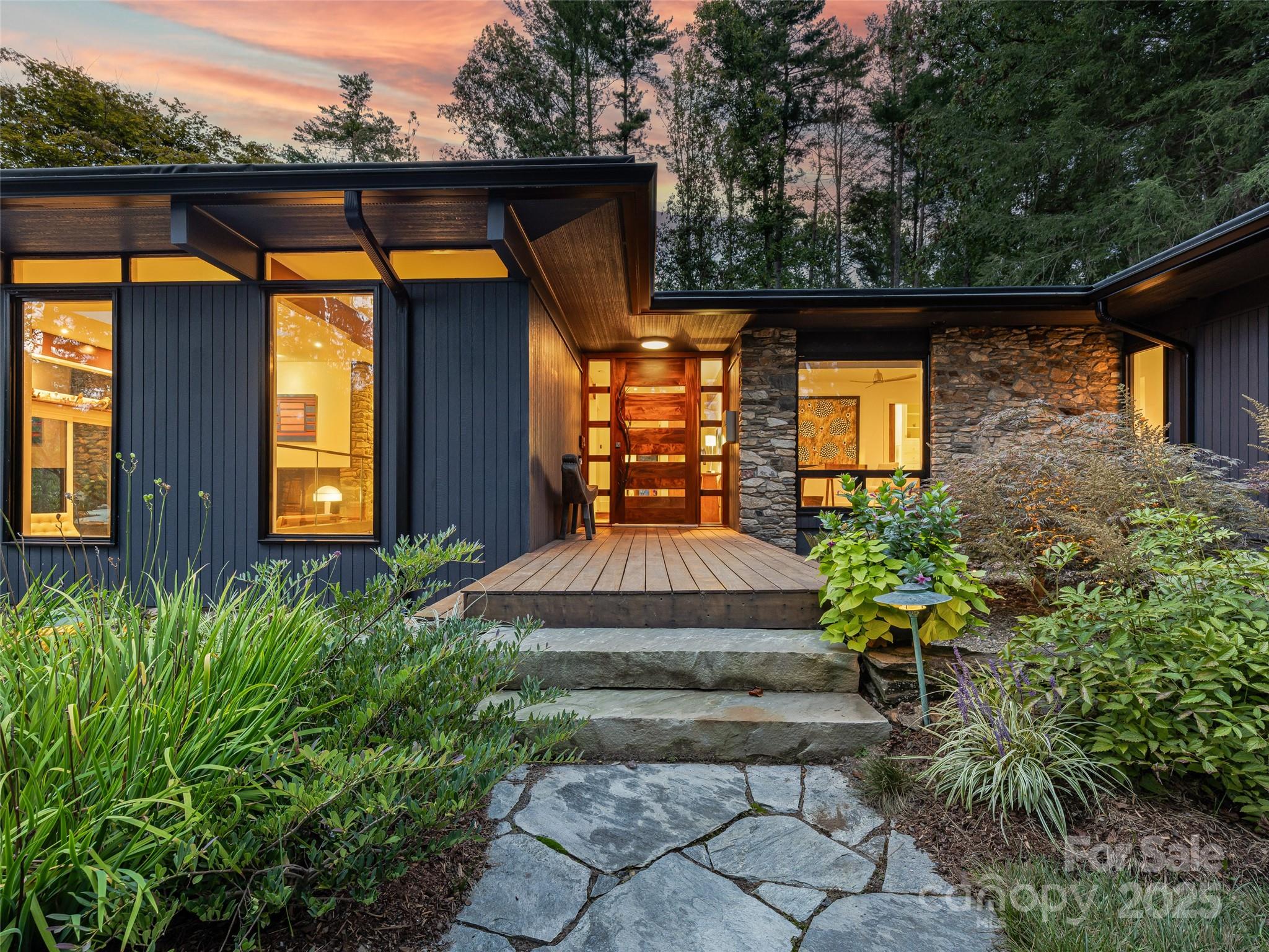 5 Brookside Road