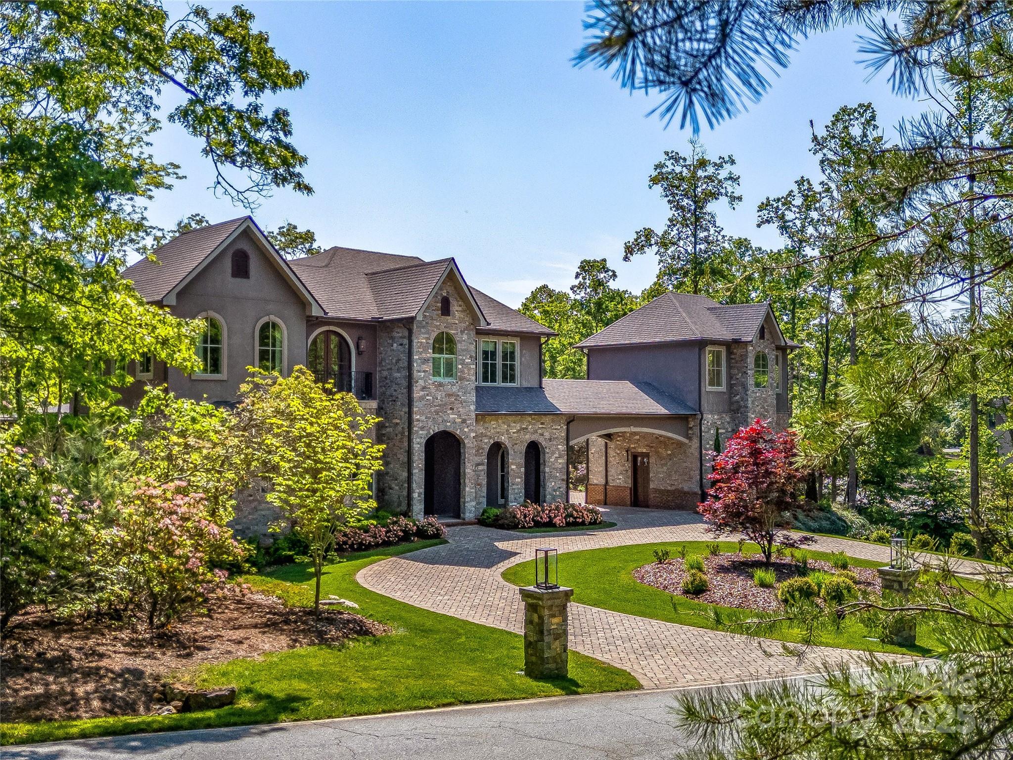 1905 White Tree Trail