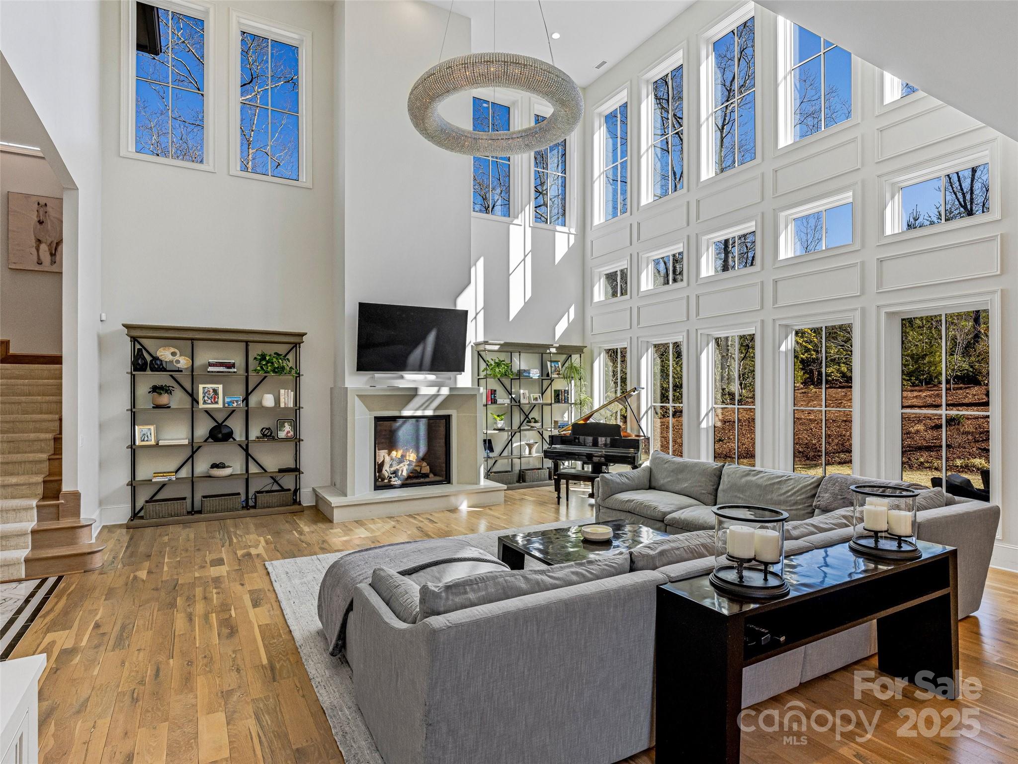 1905 White Tree Trail