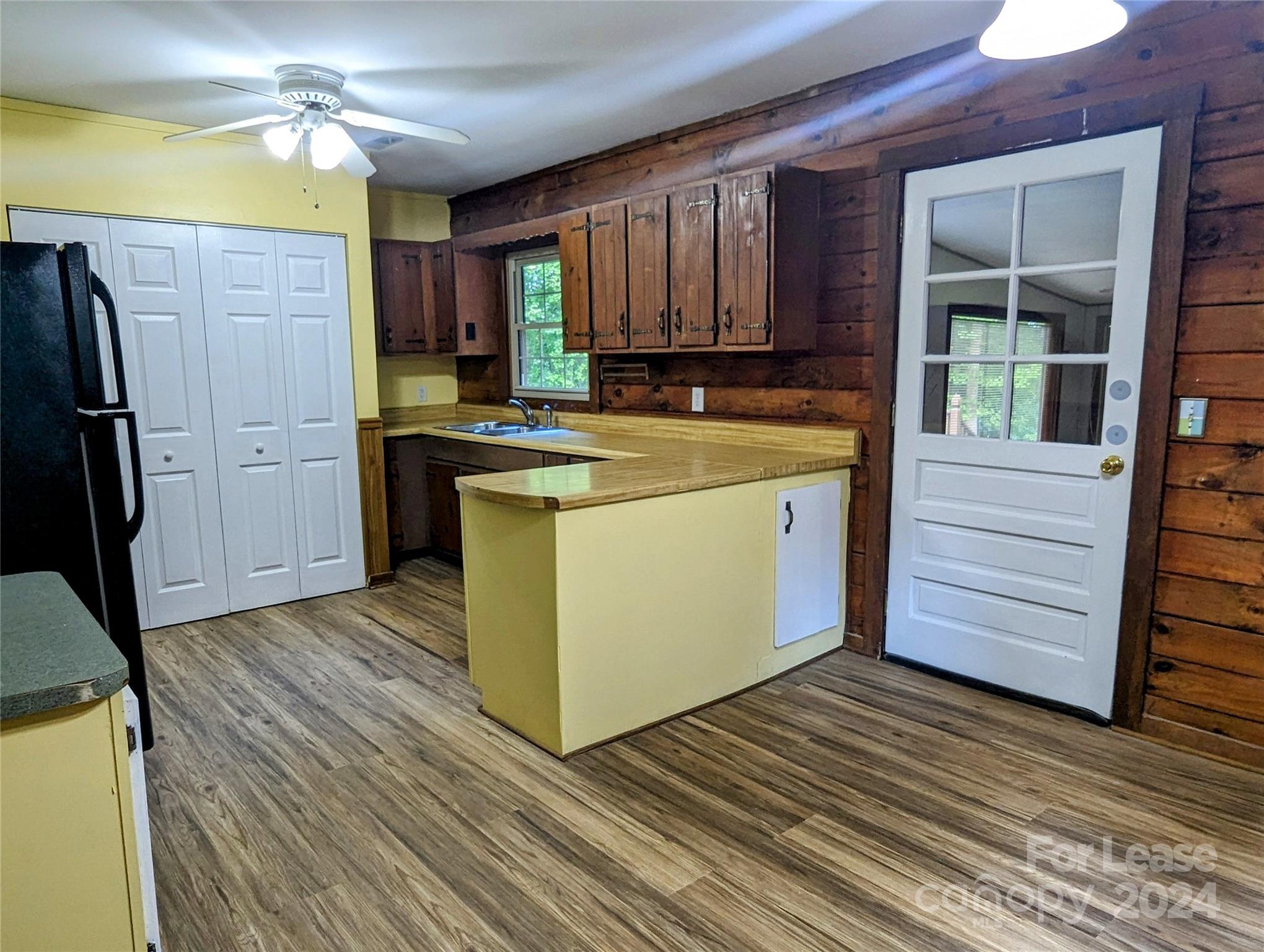 Tyco Meadows - Residential Lease