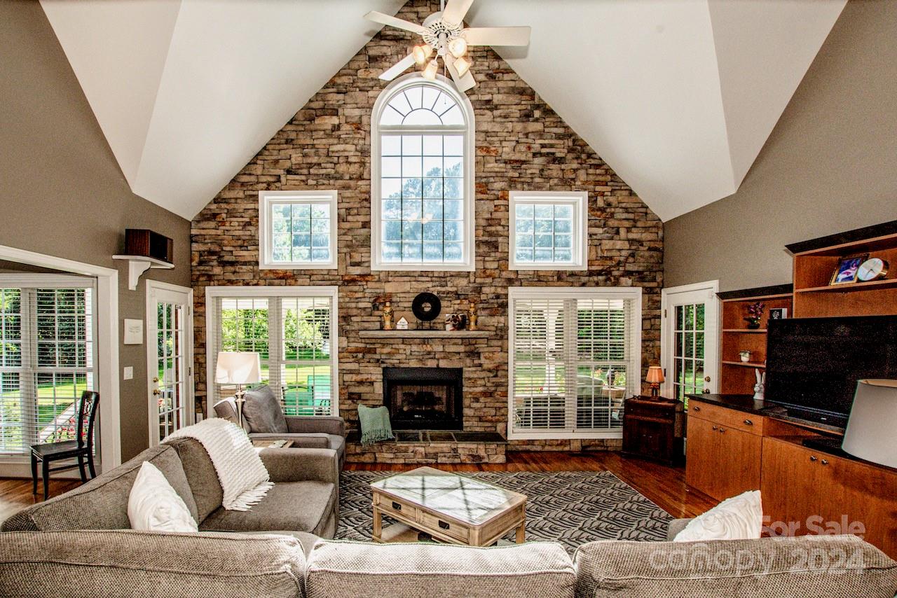 Windy Ridge - Residential