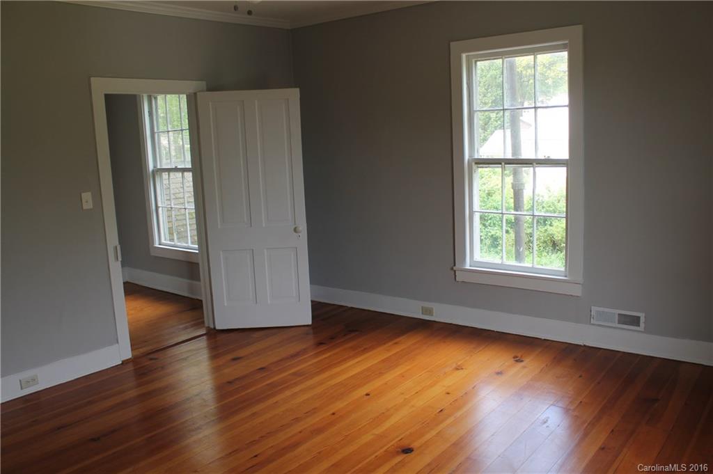 Woodlawn - Residential Lease