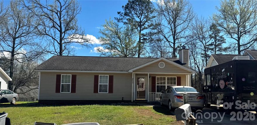 Opportunity in a desirable Charlotte location! This 3-bedroom home at 3648 High Laurel Ln offers great potential for a buyer looking to add their own updates and personal touch. The property needs cosmetic no issues but provides a solid opportunity to build equity and customize to your taste. Spacious layout with good bones and plenty of potential for renovation. Ideal for retail buyers, first-time homeowners, or anyone looking to create their dream home in an established neighborhood. Conveniently located near shopping, dining, and major highways.