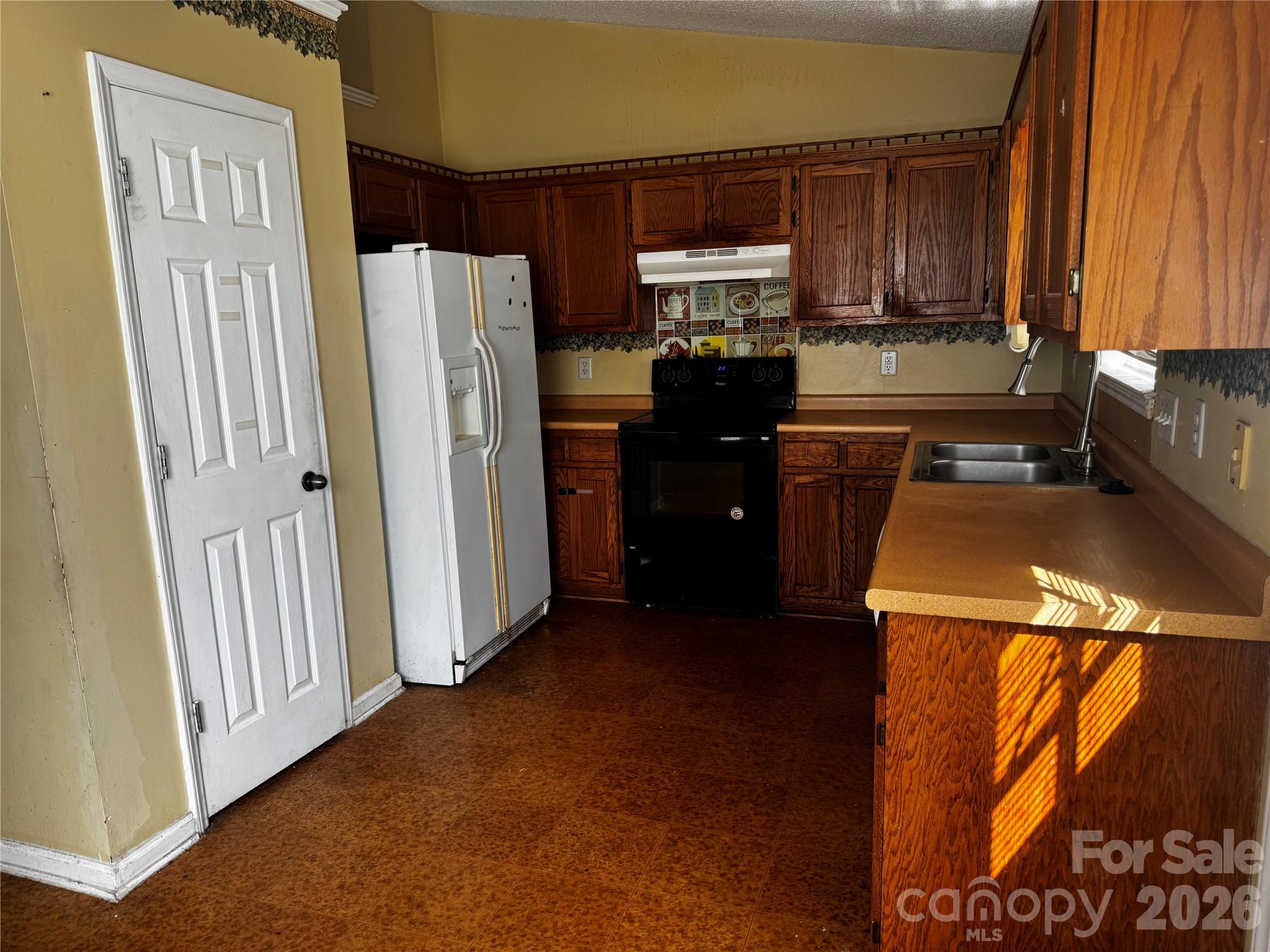 Arvin Village - Residential