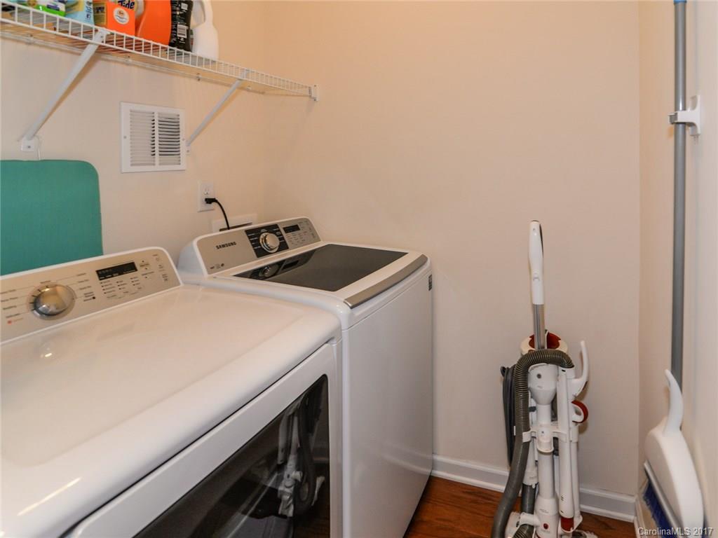 Charlotte Pines - Residential