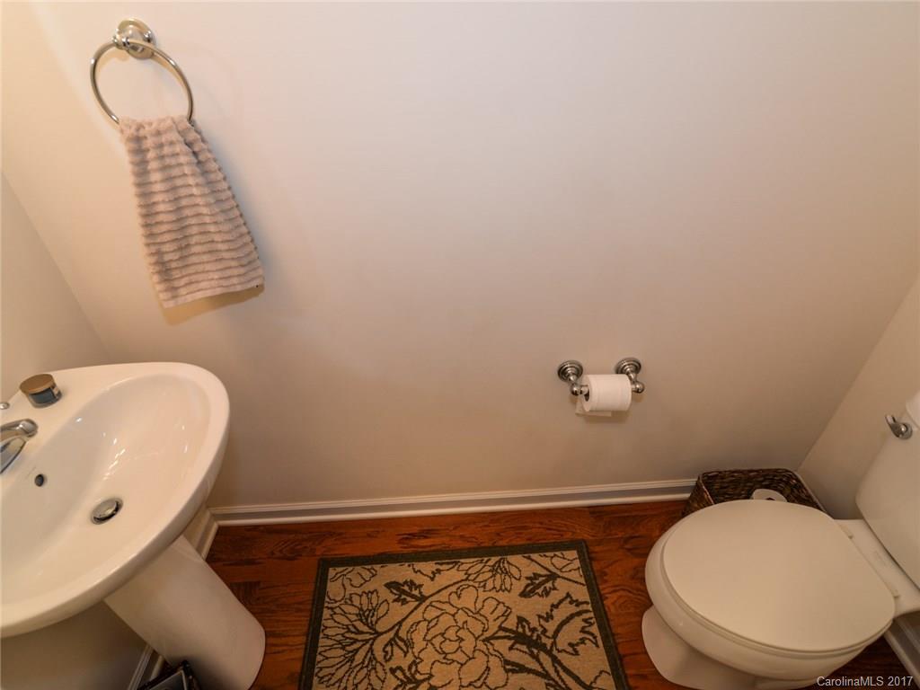 Charlotte Pines - Residential